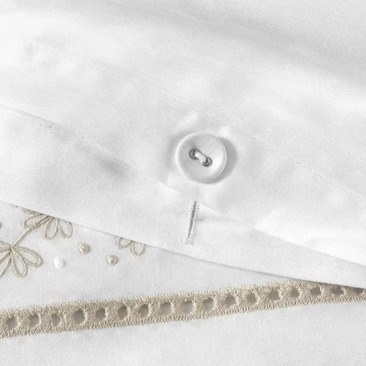 Qua Home Grace 300 Tc Pamuk Perkal Nakışlı ve Ajurlu Çift Kişilik Nevresim Seti Vizon