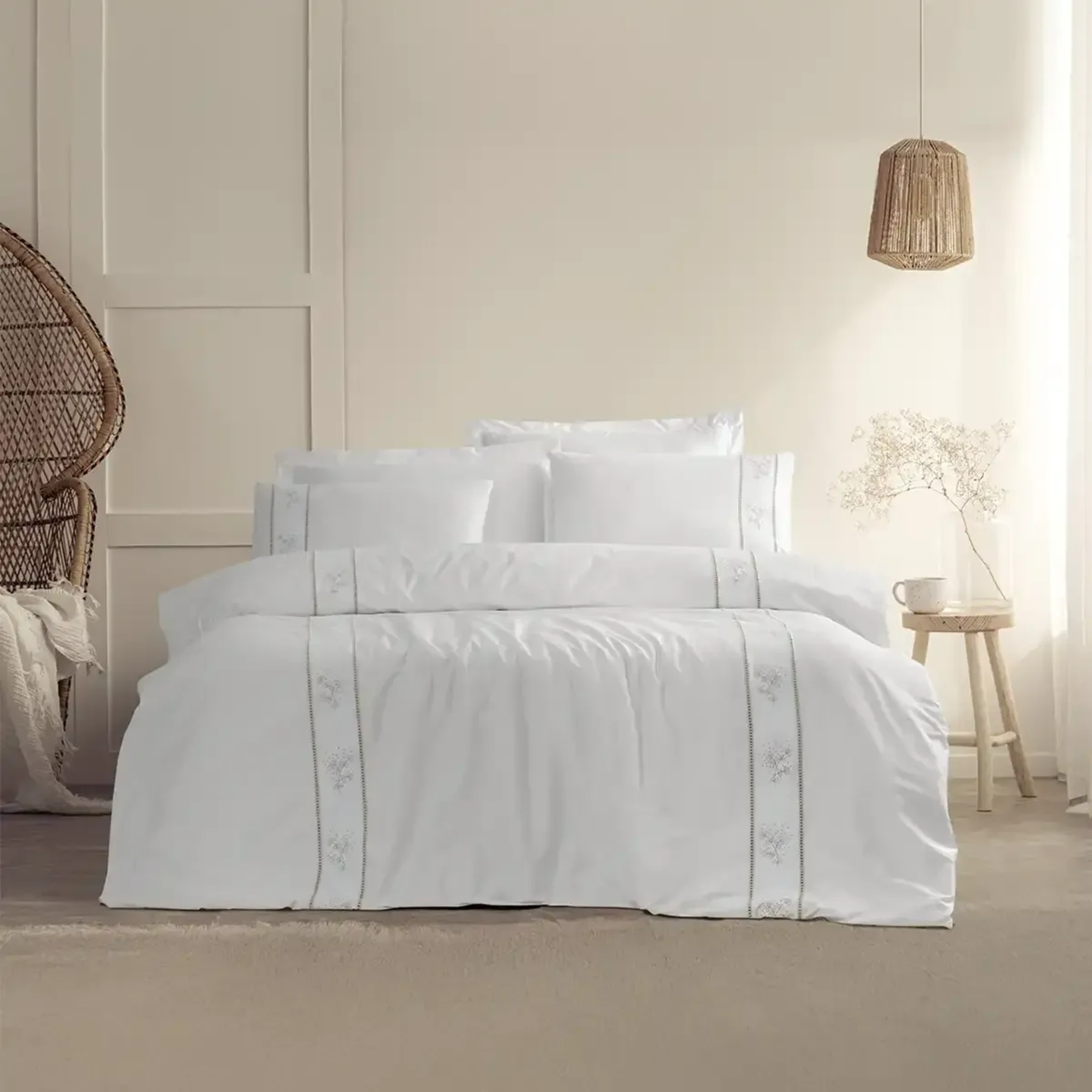 Qua Home Grace 300 Tc Pamuk Perkal Nakışlı ve Ajurlu Çift Kişilik Nevresim Seti Vizon