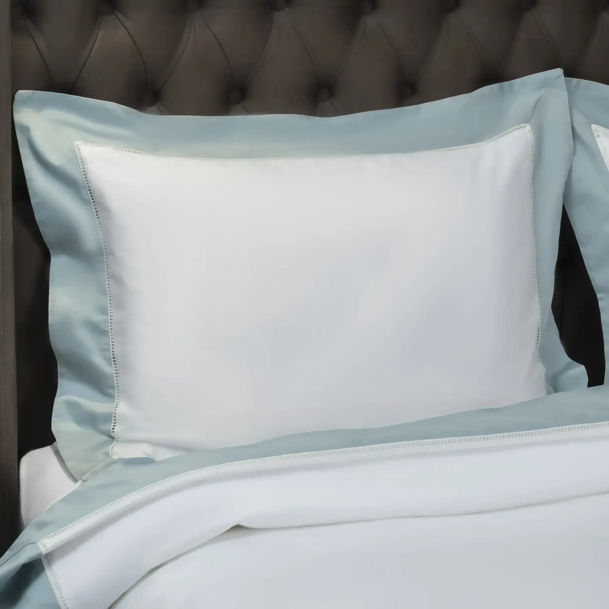 Qua Home Loren 300 Tc Pamuk Saten Aksesuarlı Çift Kişilik Nevresim Takımı Beyaz Mint