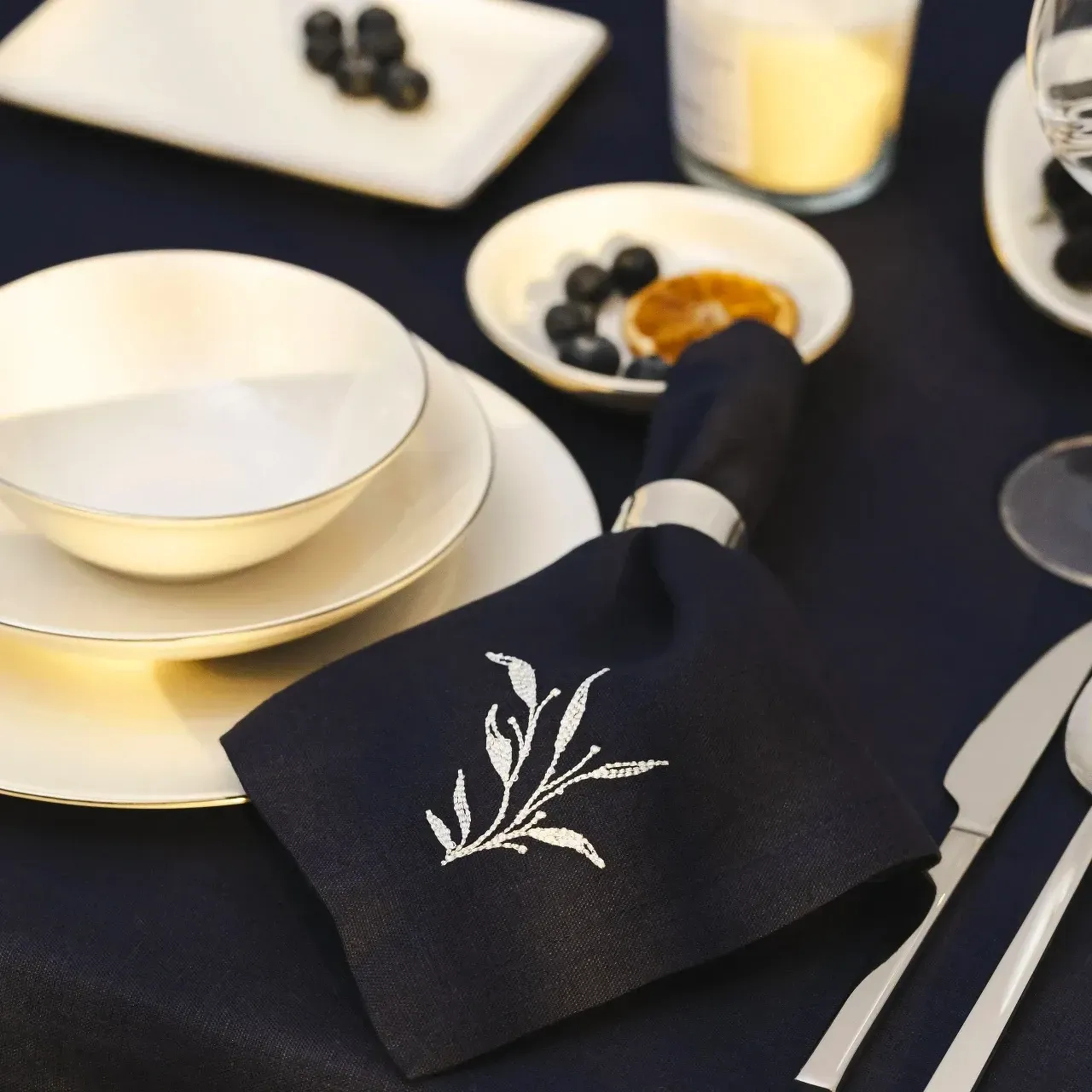 Qua Home Elias Platin Çukur Tabak 19 cm