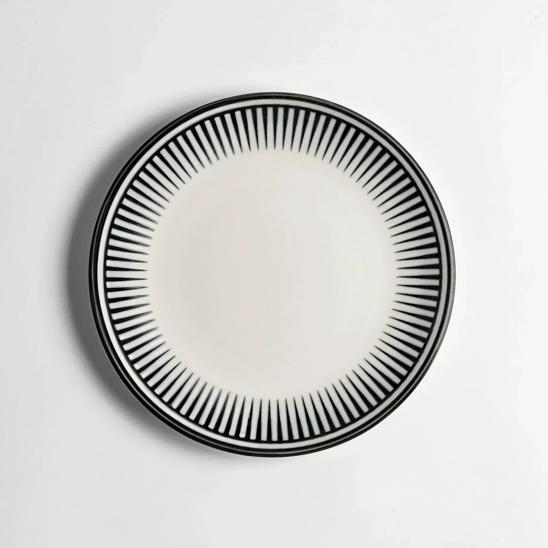 Qua Home Aspen Siyah Çizgili Pasta Tabağı 21 cm