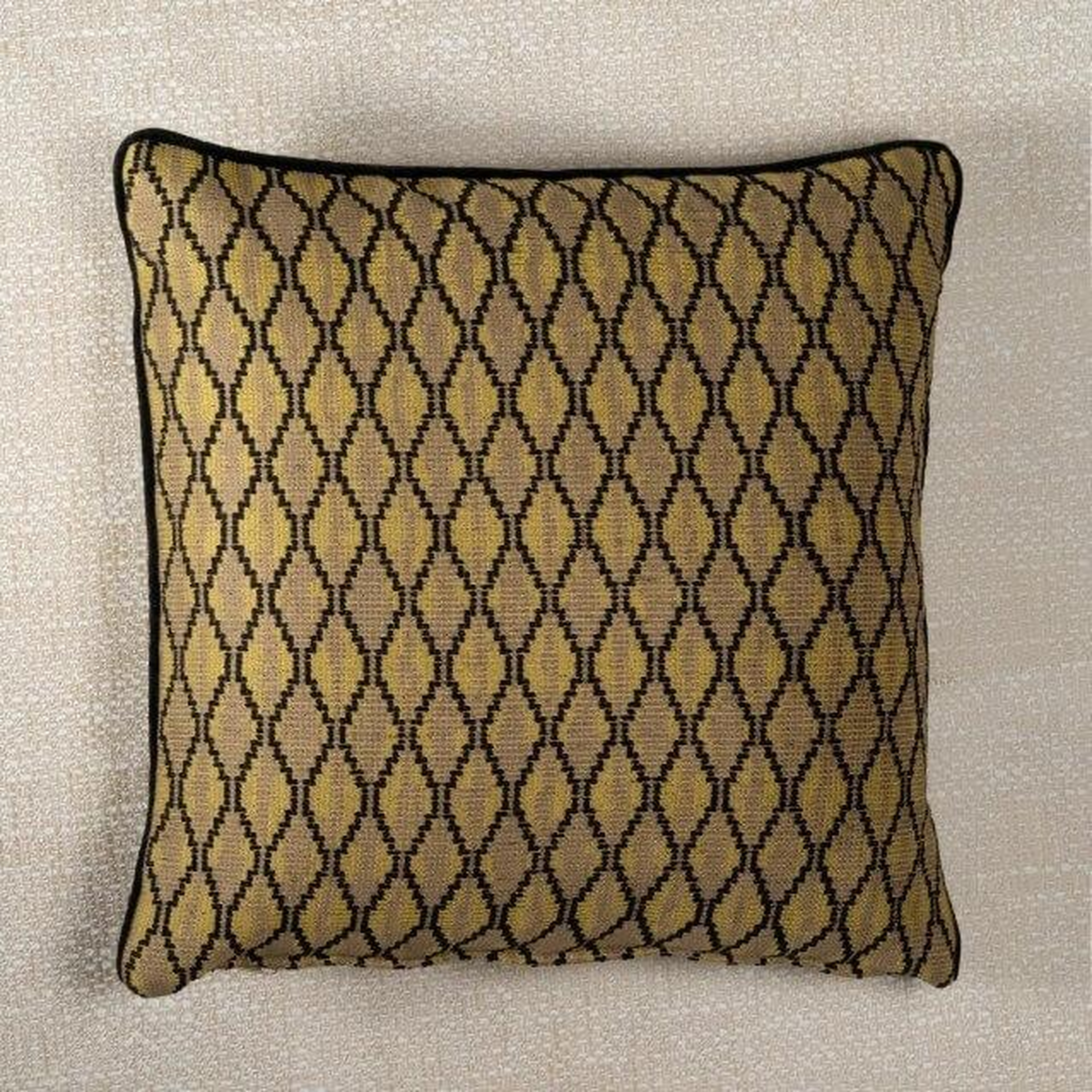 Qua Home Roche Biyeli Dekoratif Kırlent Vizon Siyah 45x45