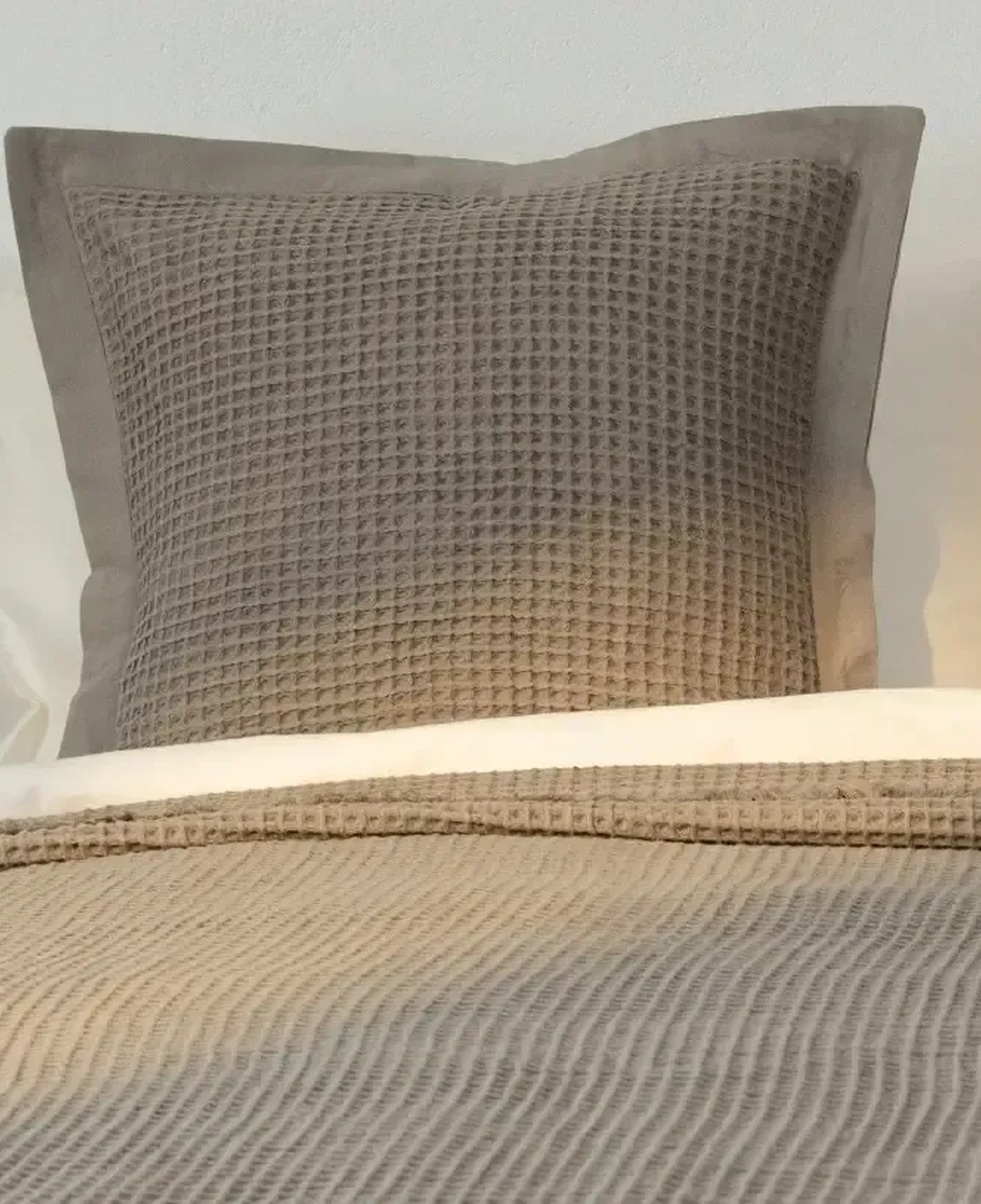 Qua Home Terra Petek Dokulu Dekoratif Kırlent Vizon 50x50 cm