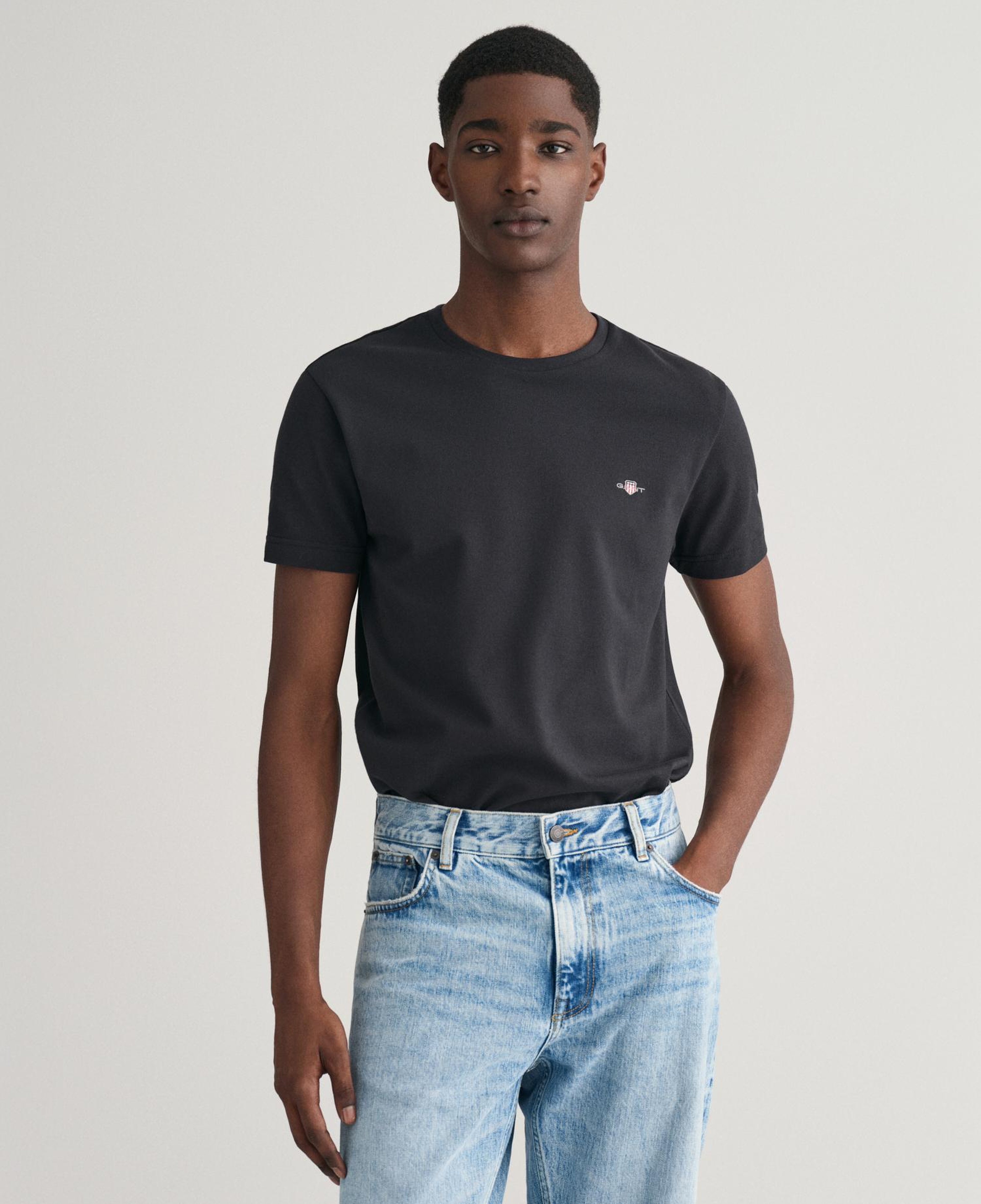 GANT Erkek Siyah Slim Fit Bisiklet Yaka T-Shirt