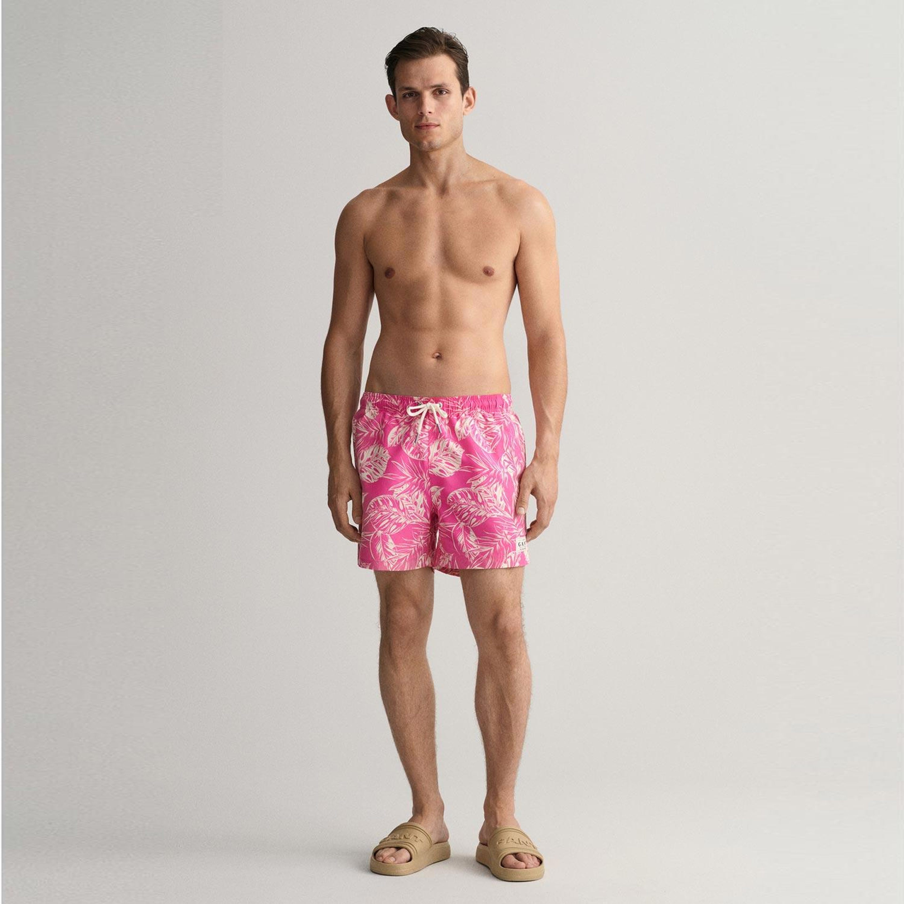 GANT Erkek Pembe Classic Fit Desenli Deniz Şortu