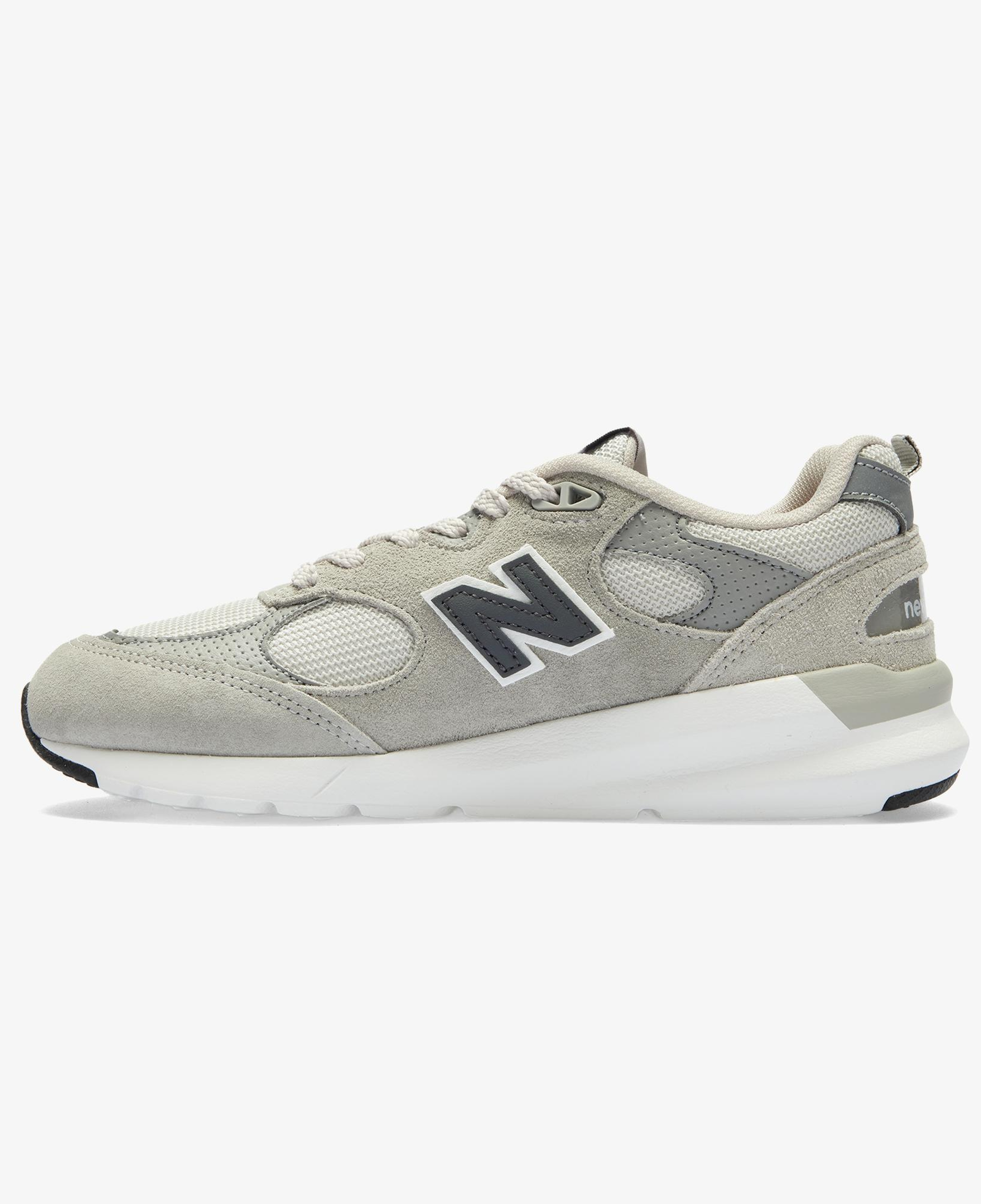 New Balance 109 Kadın Gri Spor Ayakkabı