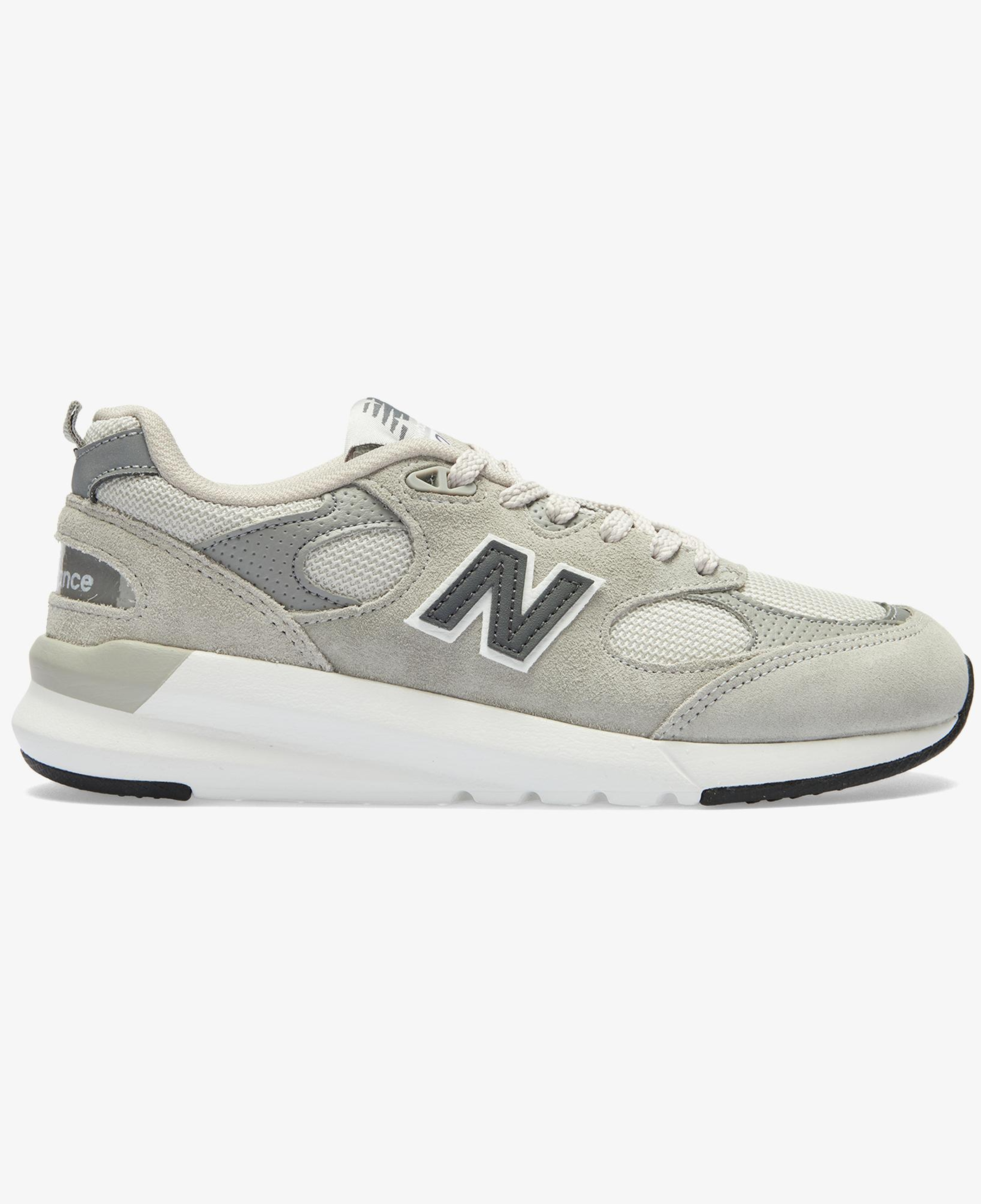 New Balance 109 Kadın Gri Spor Ayakkabı