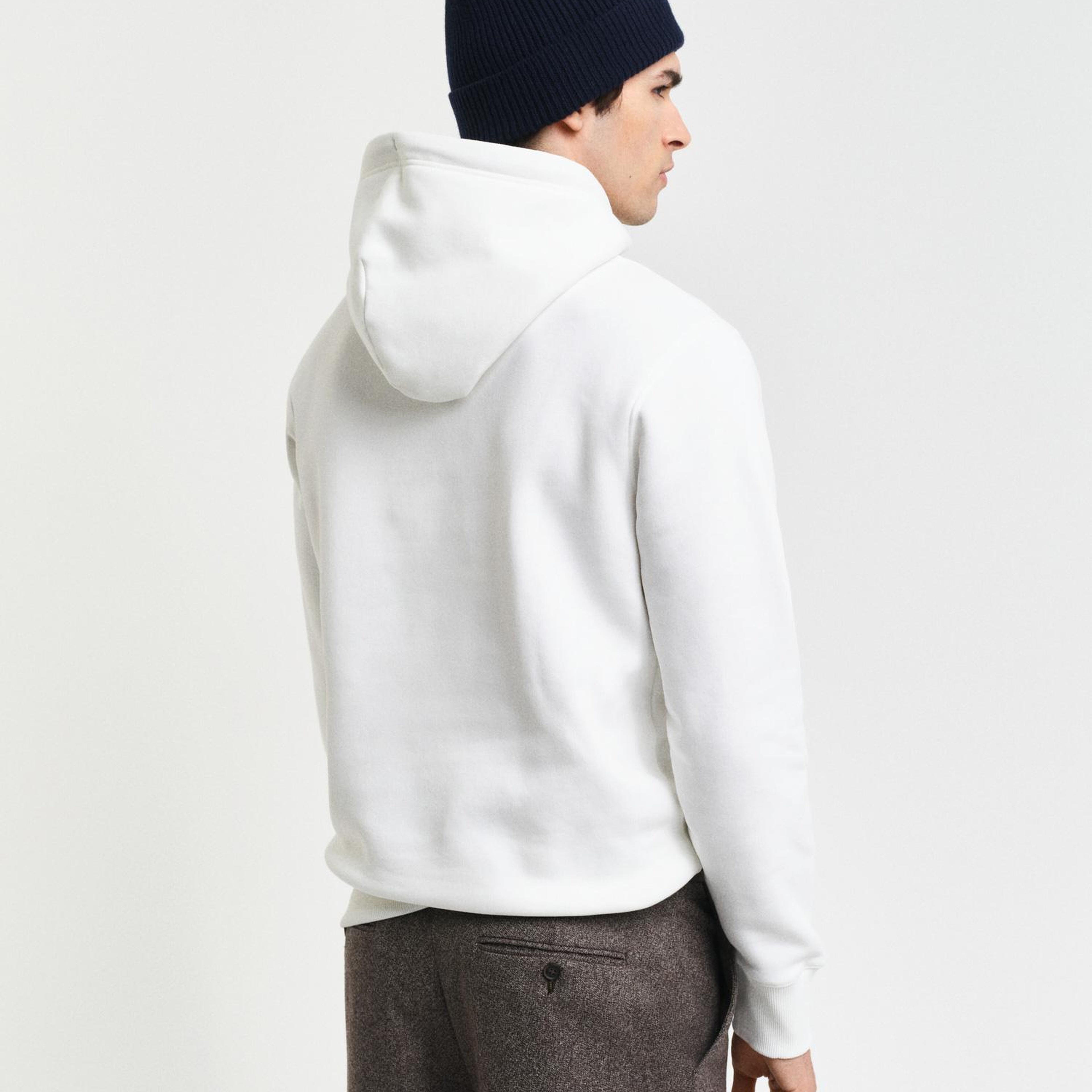 GANT Erkek Beyaz Regular Fit Kapüşonlu Logolu Sweatshirt