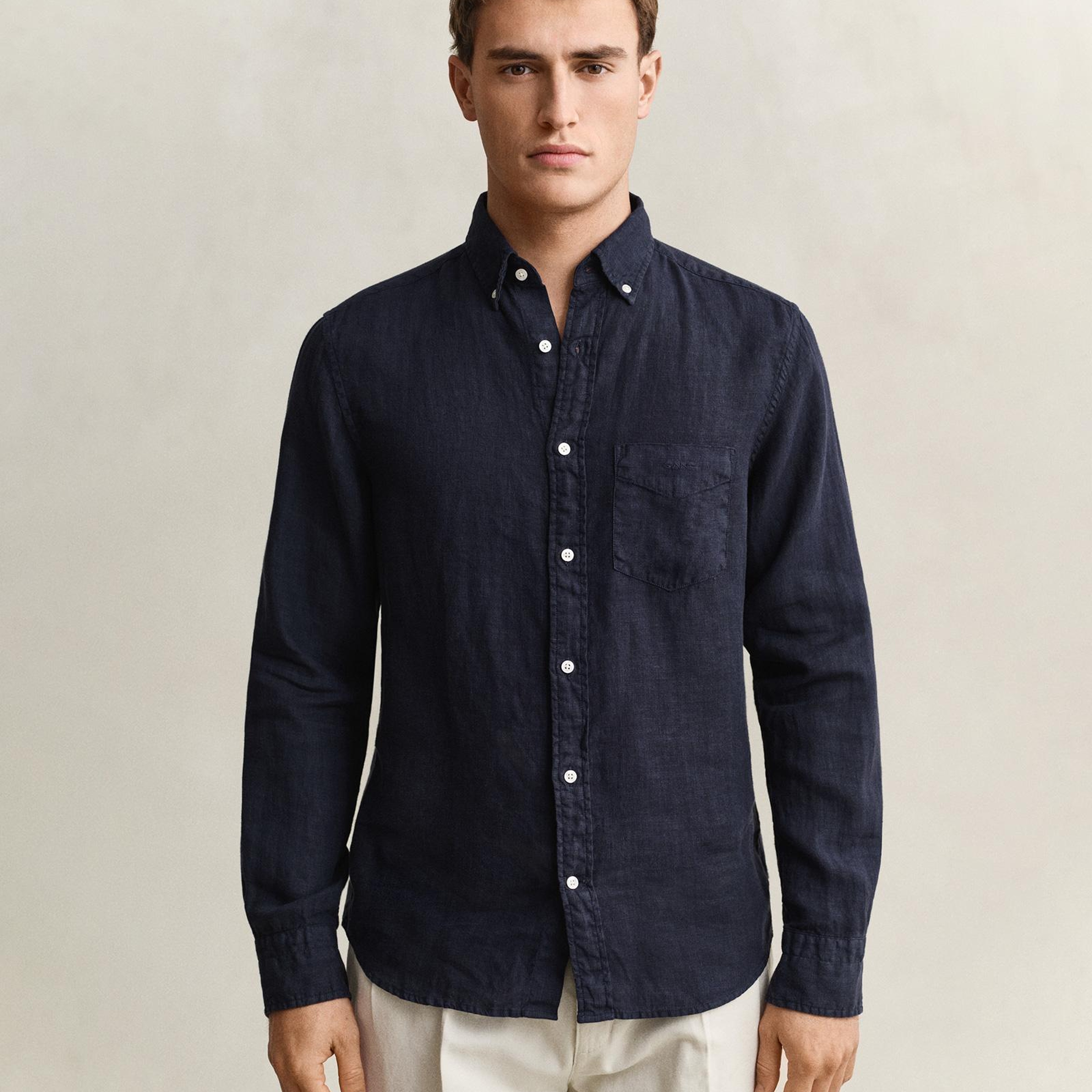 GANT Erkek Lacivert Regular Fit Düğmeli Yaka Keten Gömlek