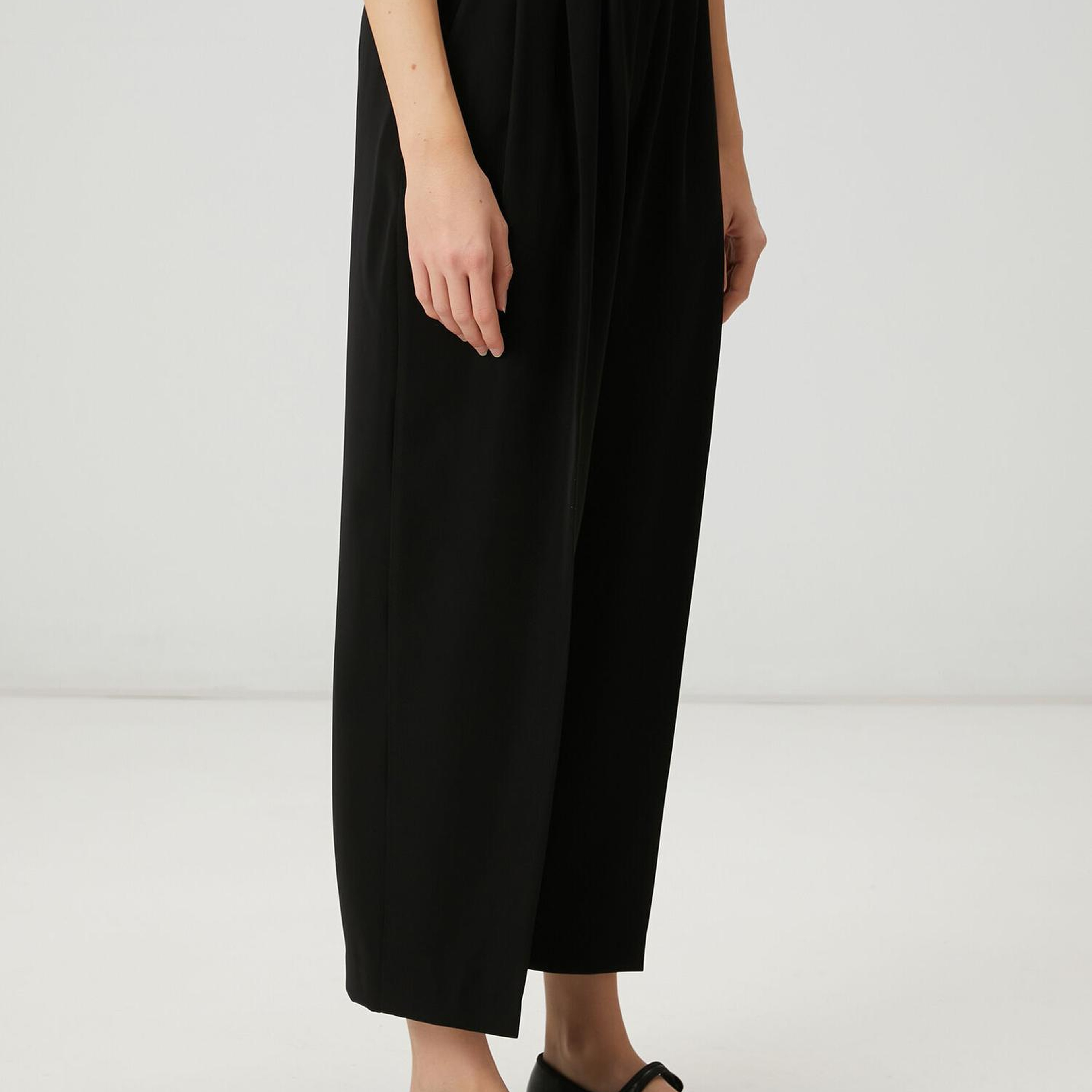 Beymen Club Kadın Siyah Pileli Havuç Pantolon