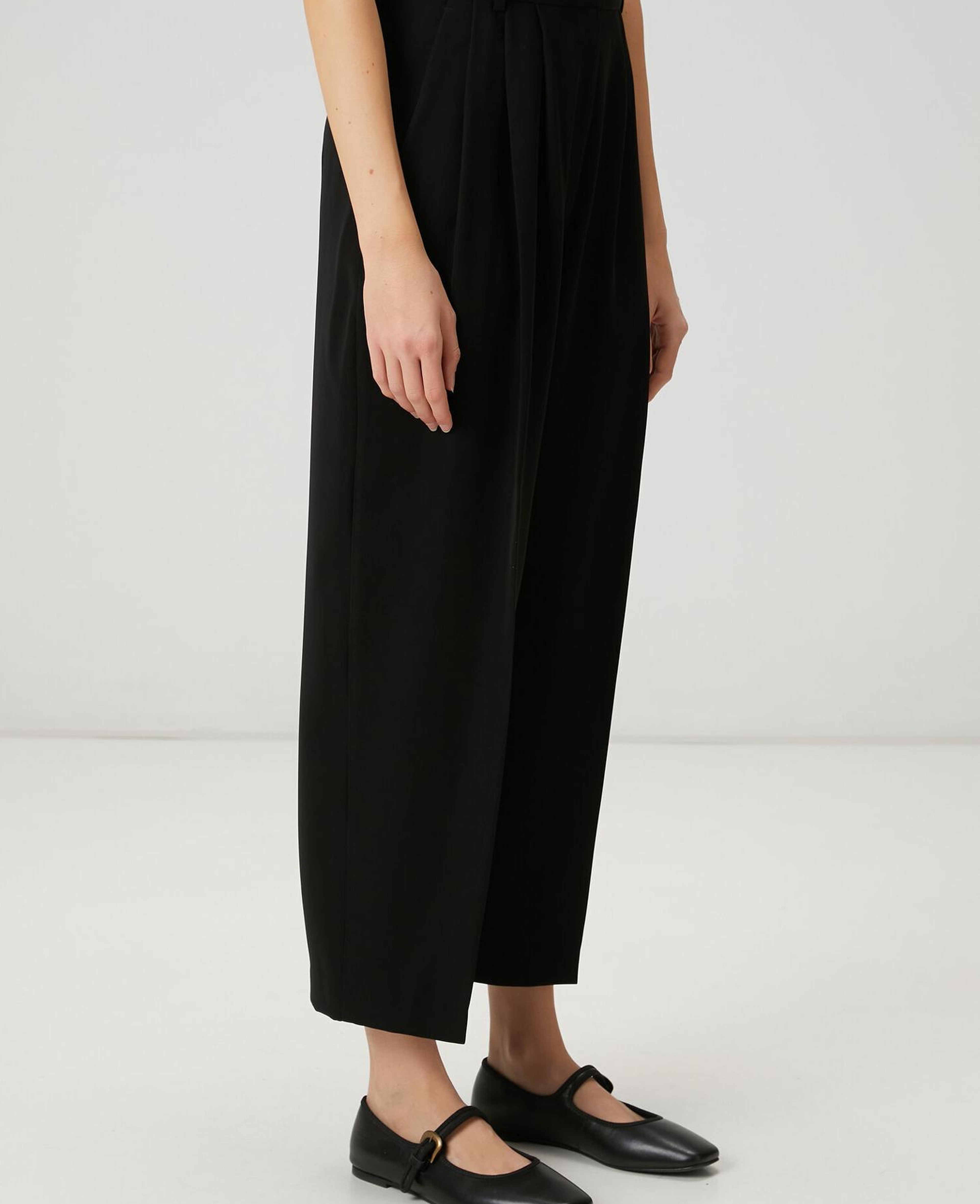 Beymen Club Kadın Siyah Pileli Havuç Pantolon