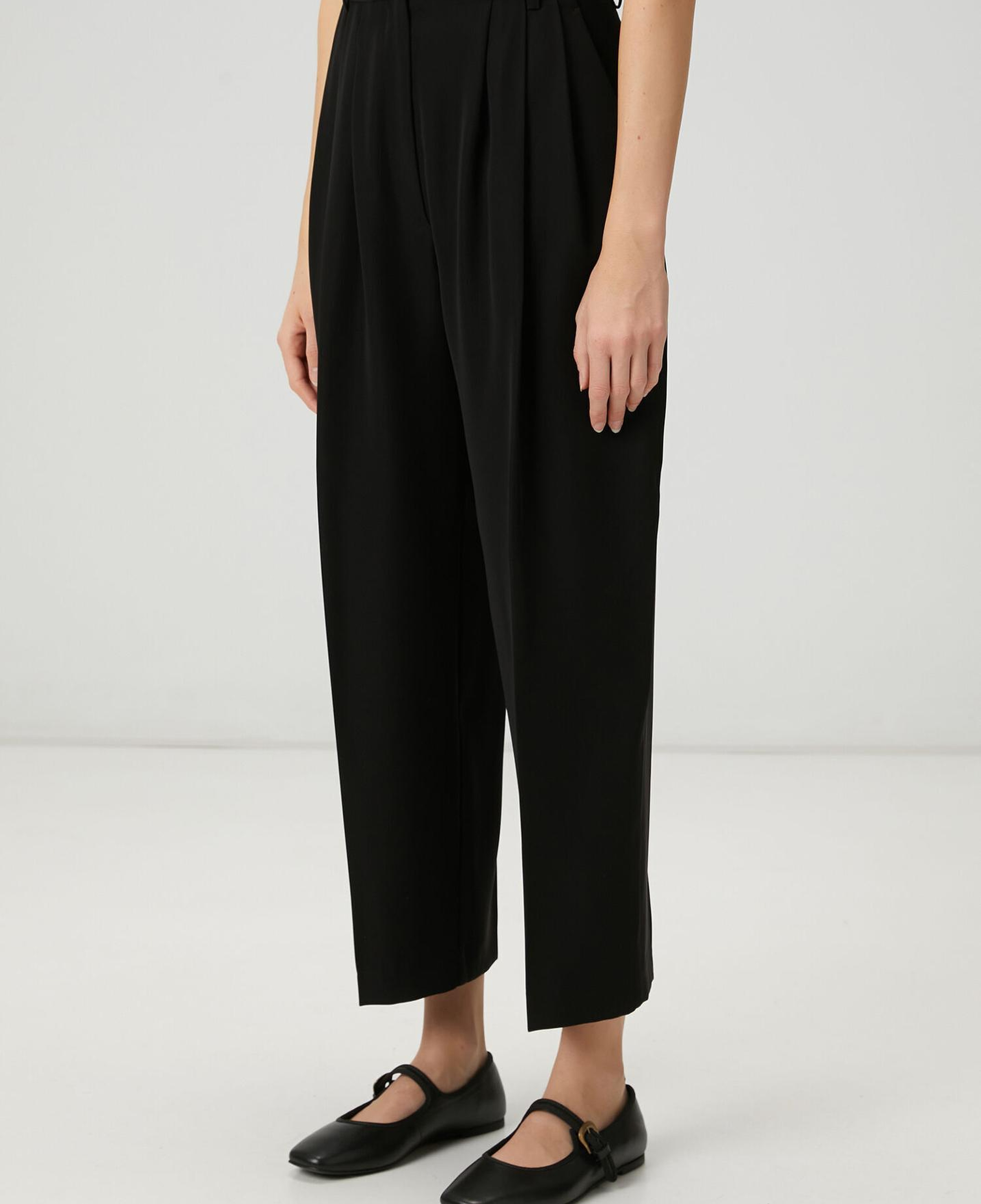 Beymen Club Kadın Siyah Pileli Havuç Pantolon