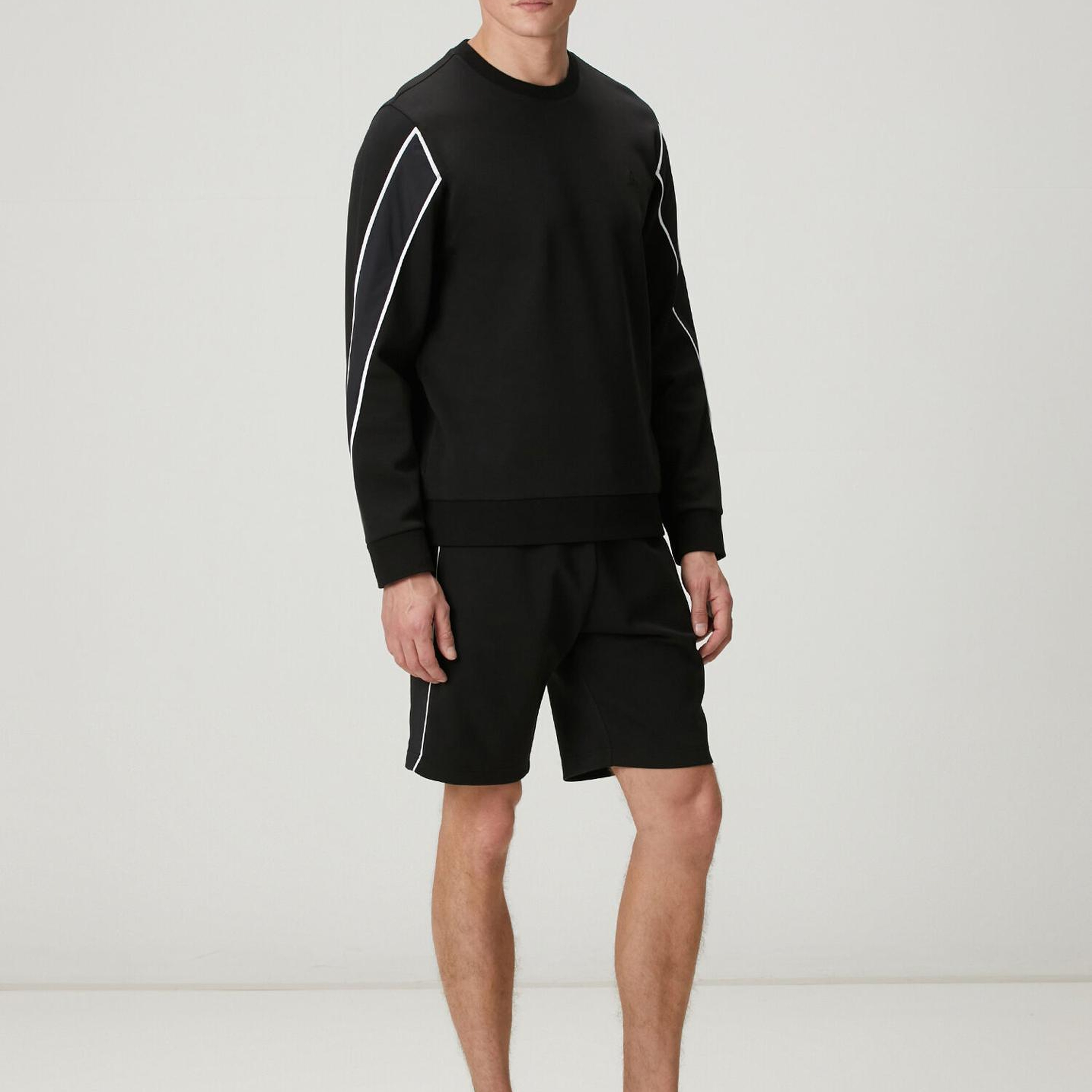 Beymen Club Erkek Siyah Kontrast Biye Detaylı Sweatshirt