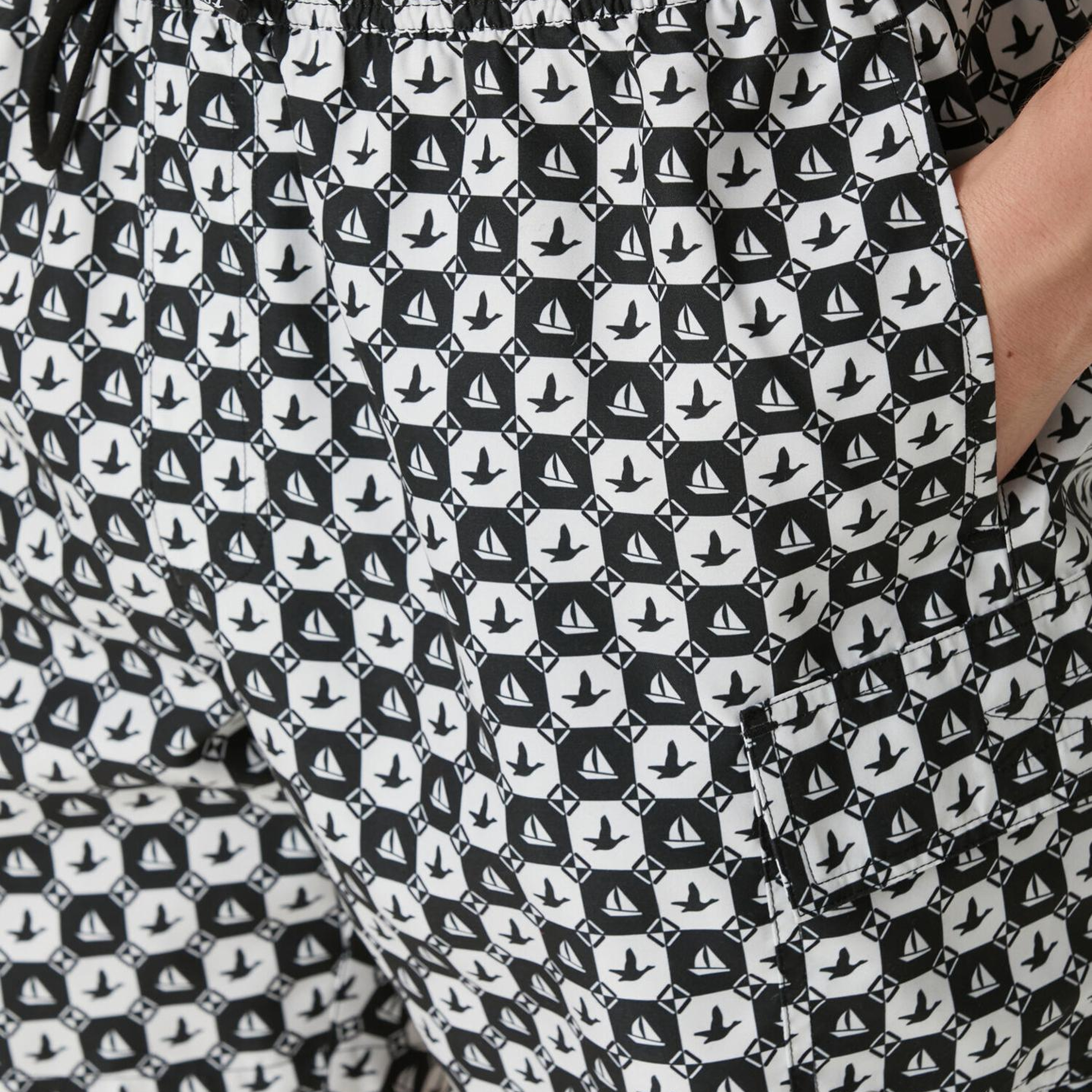 Beymen Club Erkek Siyah Beyaz Yelken Dama Desenli Uzun Mayo