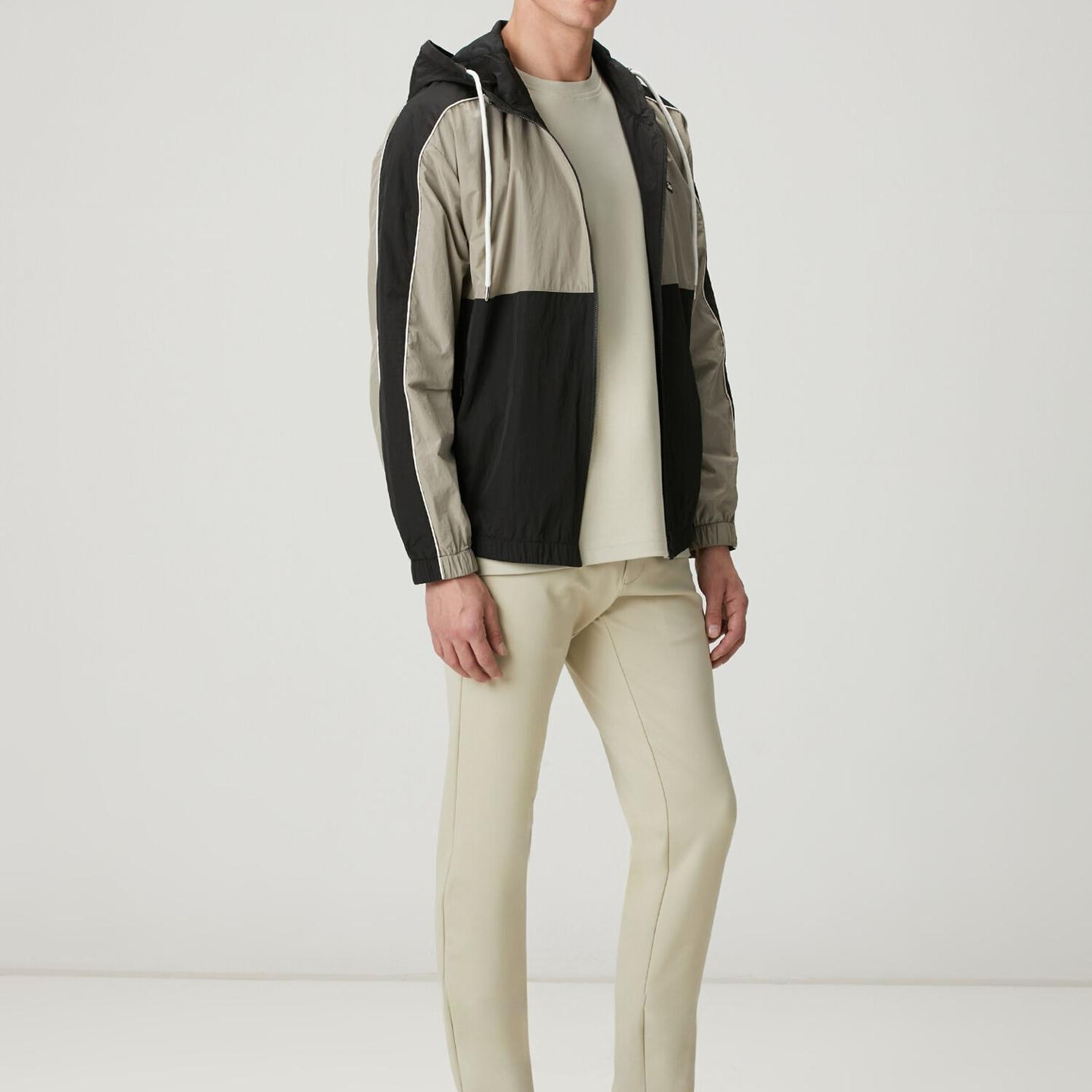 Beymen Club Erkek Bej Siyah Kapüşonlu Mont