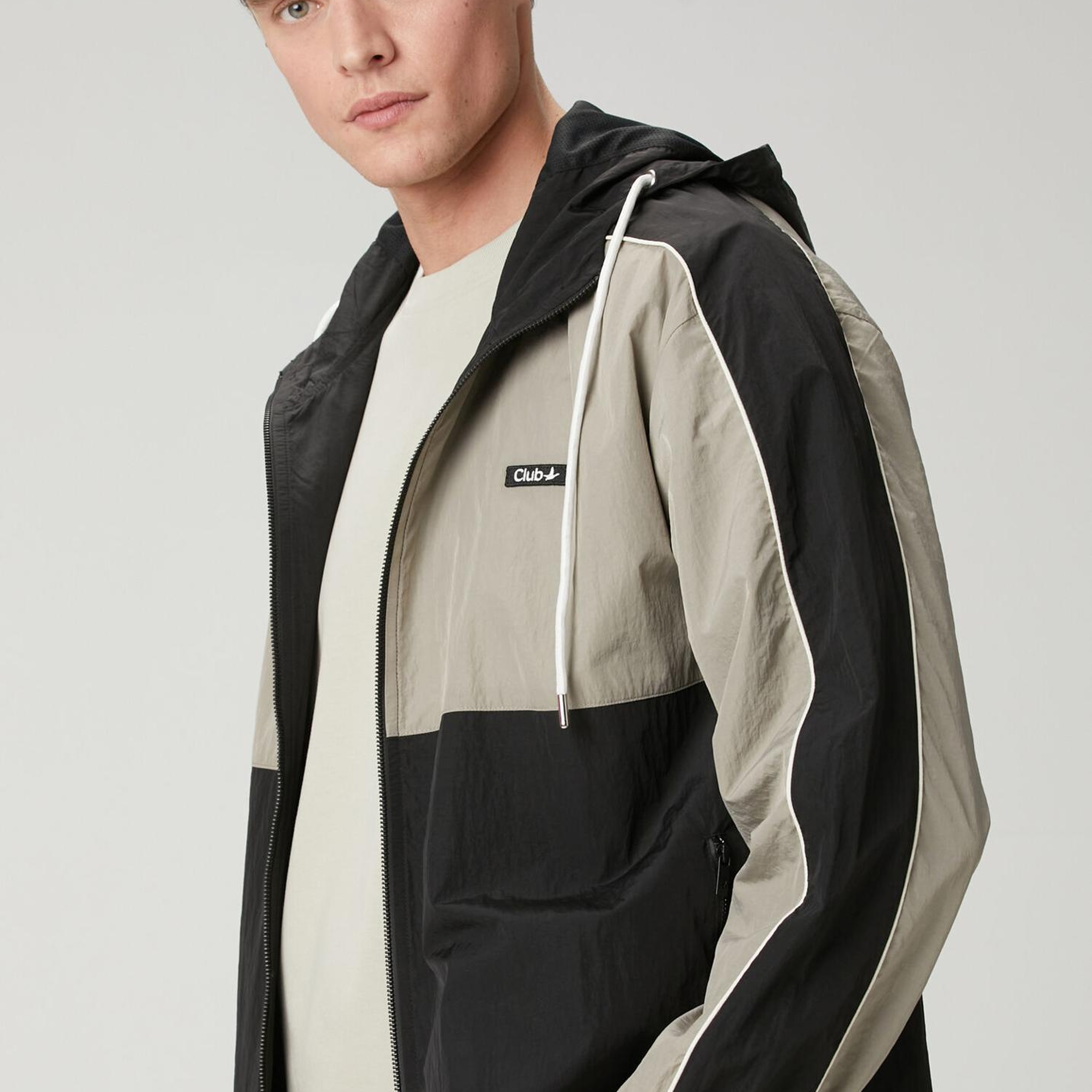 Beymen Club Erkek Bej Siyah Kapüşonlu Mont