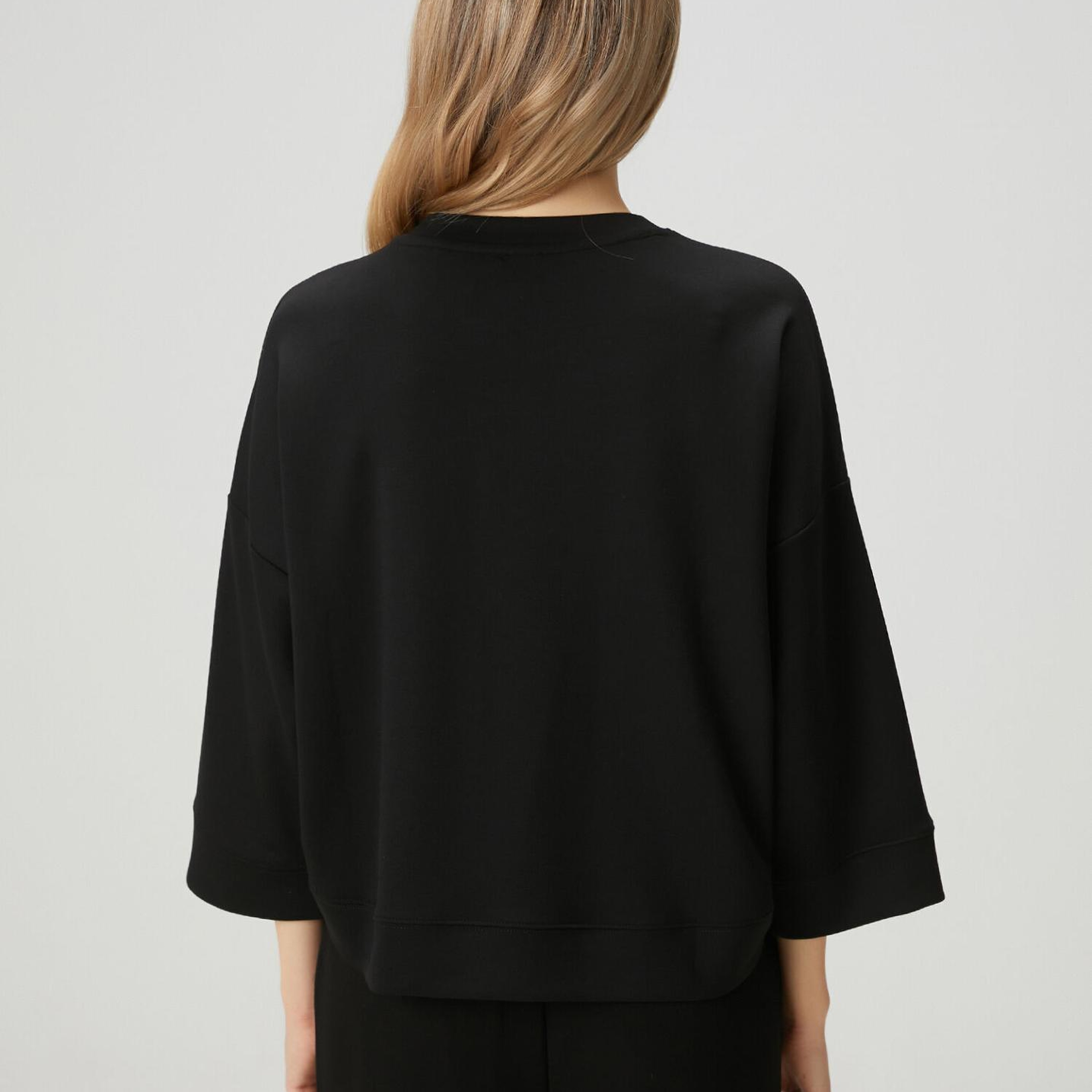 Beymen Club Kadın Siyah Gold Logolu Sweatshirt