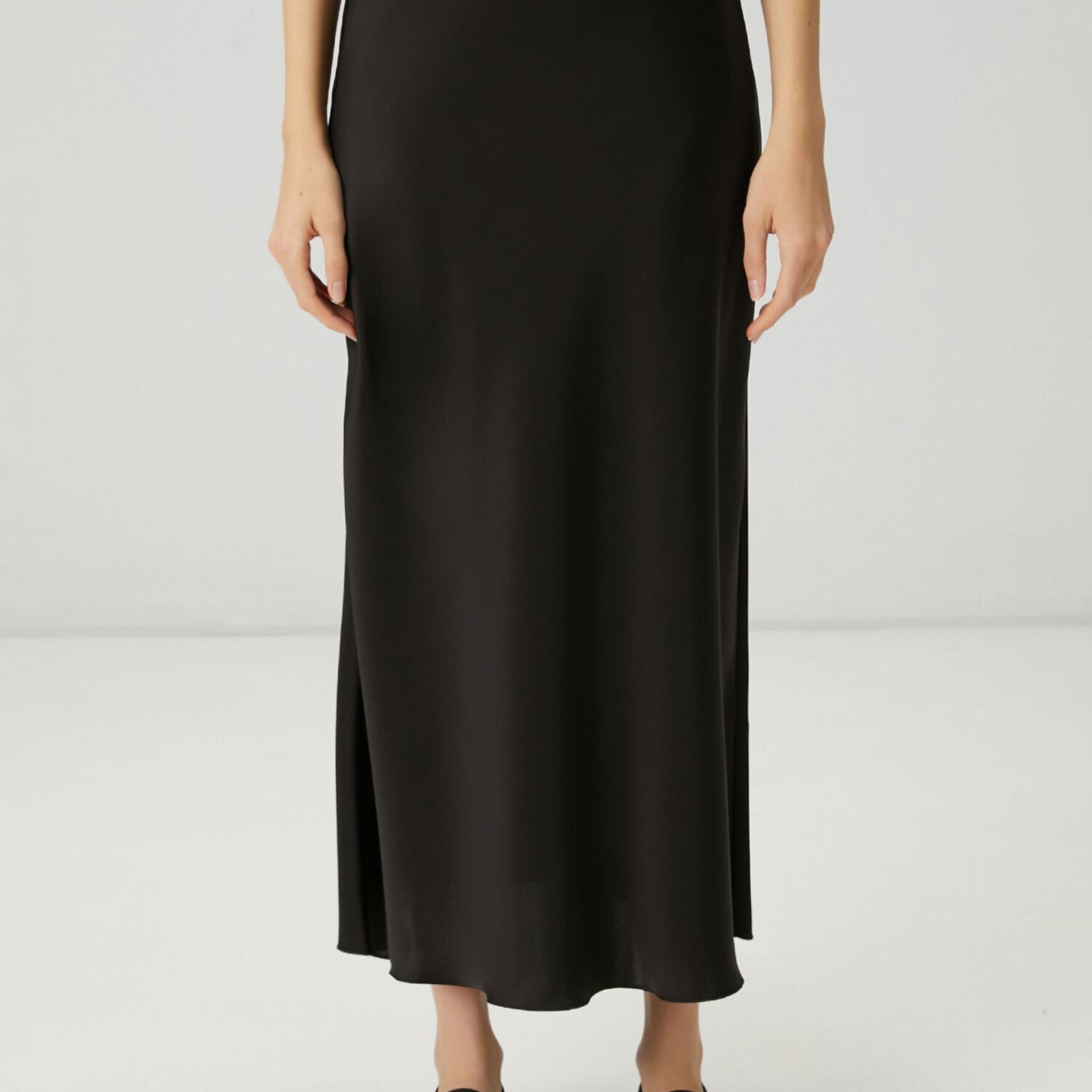 Beymen Club Kadın Siyah Maksi Evaze Saten Etek