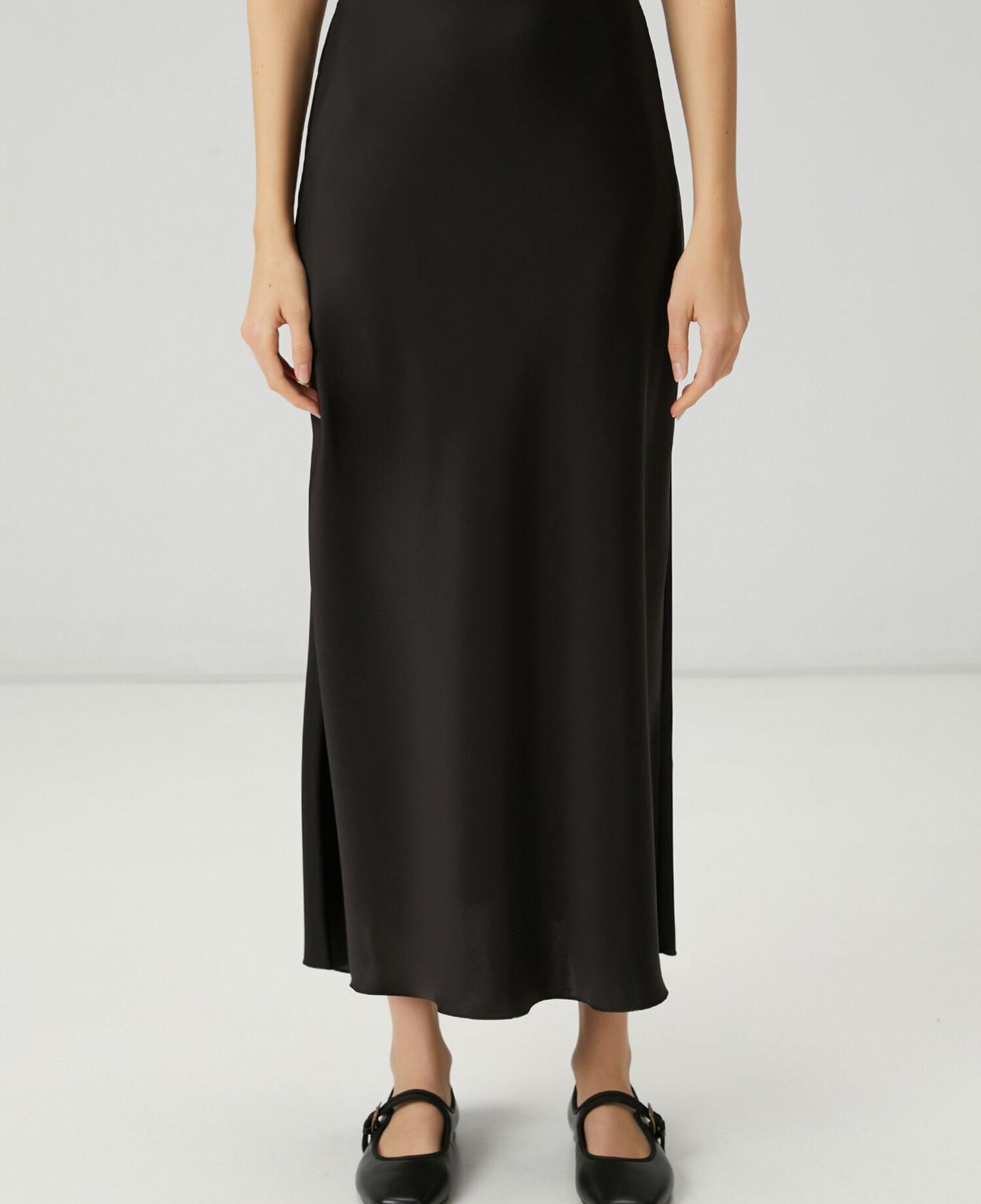 Beymen Club Kadın Siyah Maksi Evaze Saten Etek