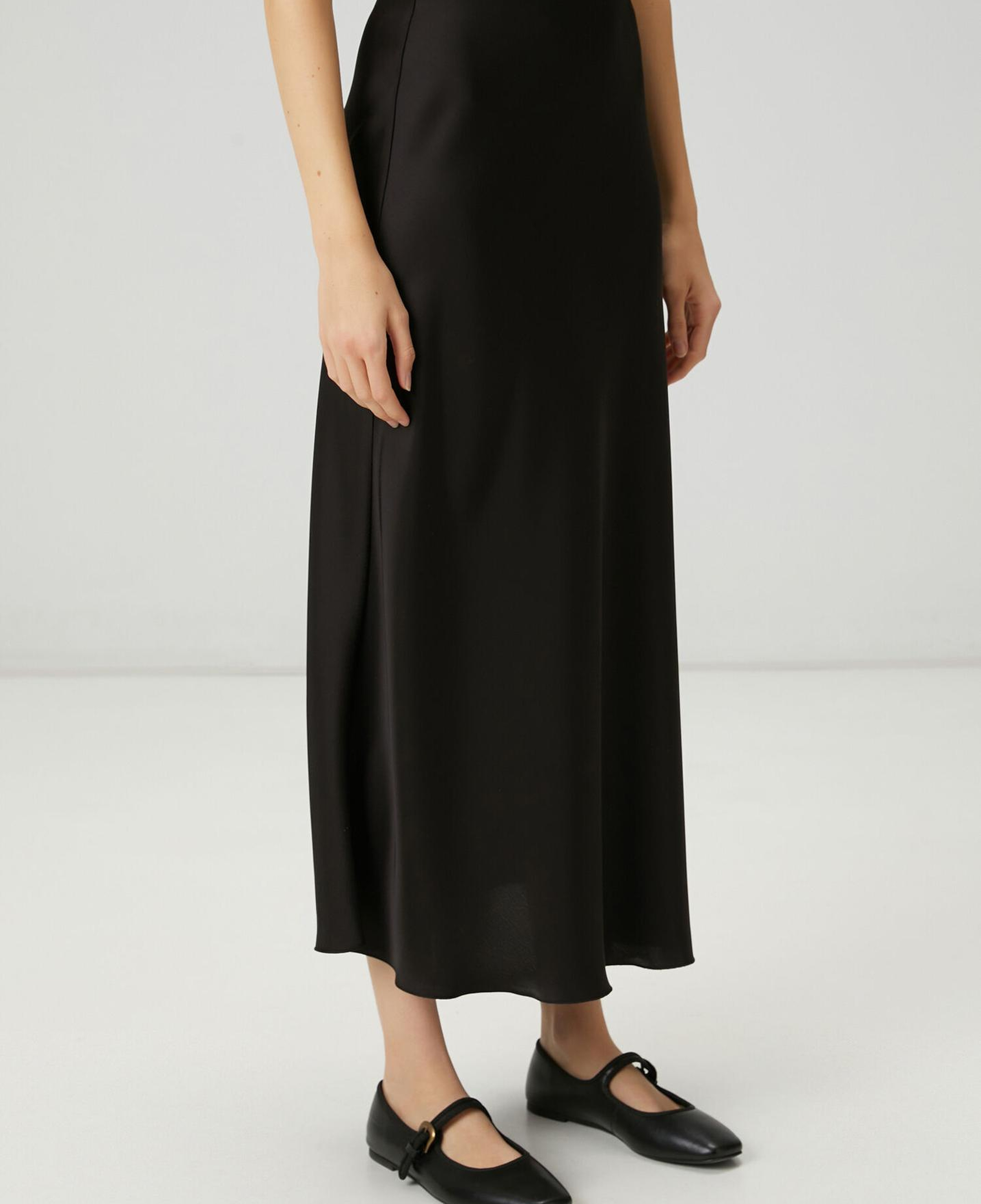 Beymen Club Kadın Siyah Maksi Evaze Saten Etek