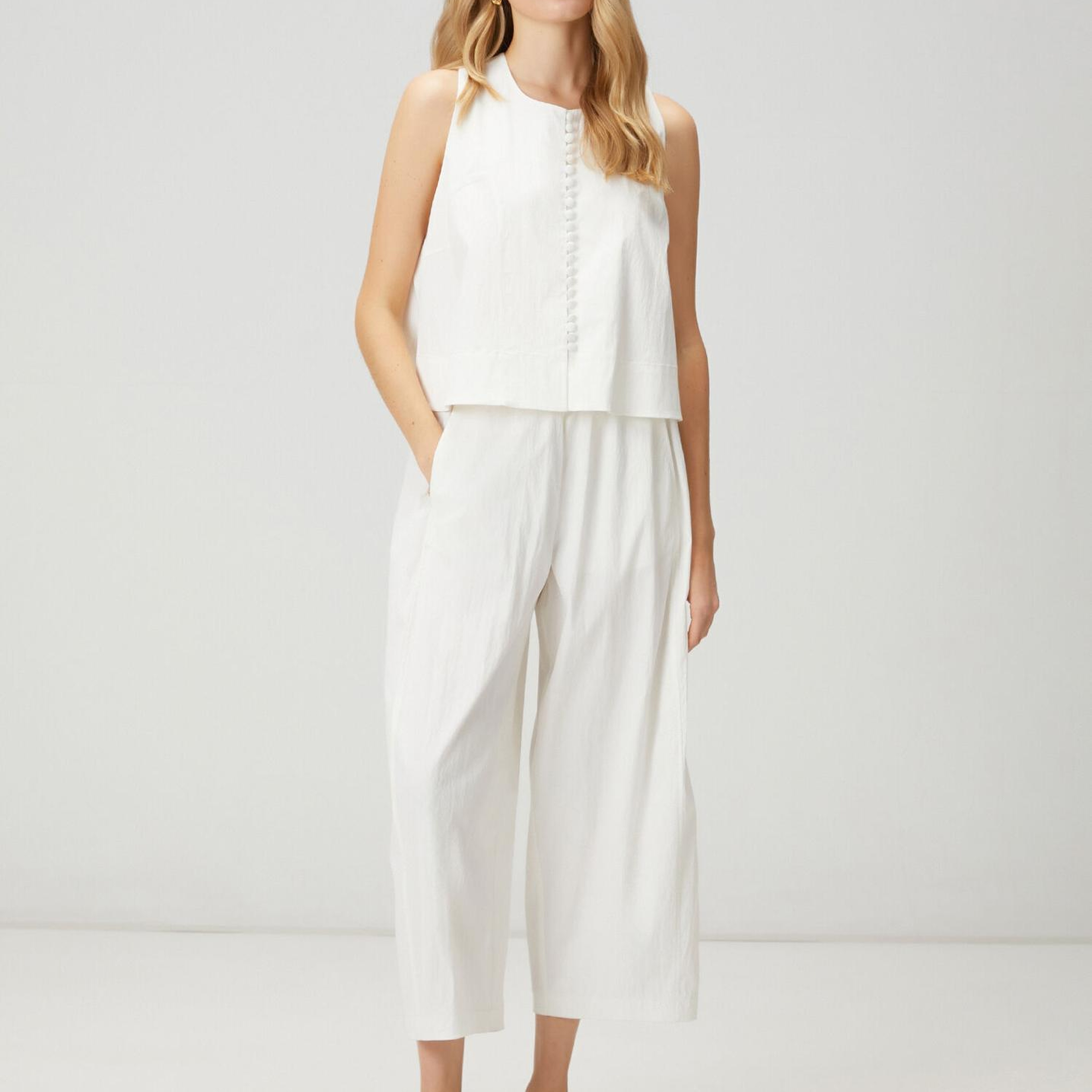 Beymen Club Kadın Kırık Beyaz Barrel Fit Teknik Kumaş Pantolon