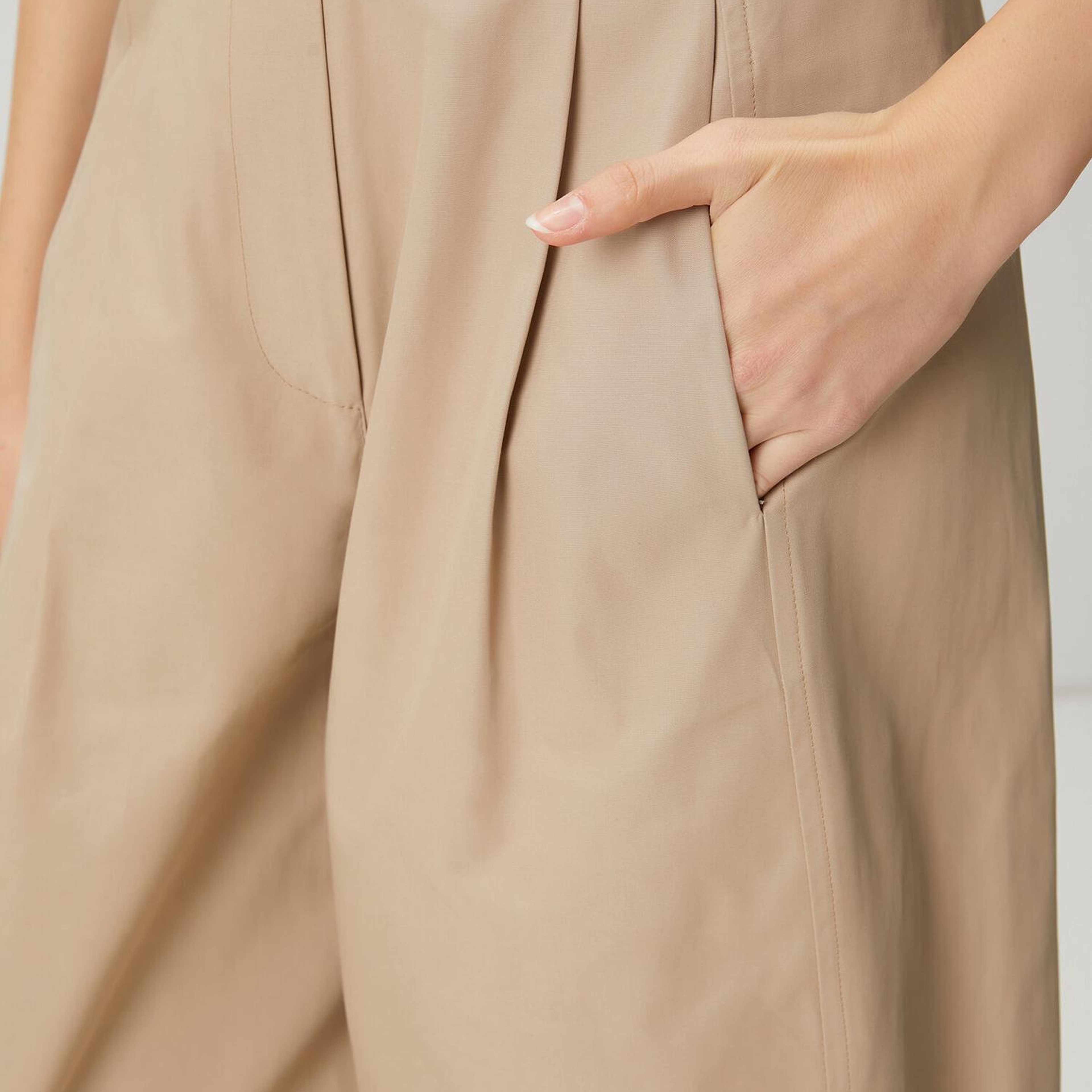 Beymen Club Kadın Bej Pileli Barrel Fit Pantolon