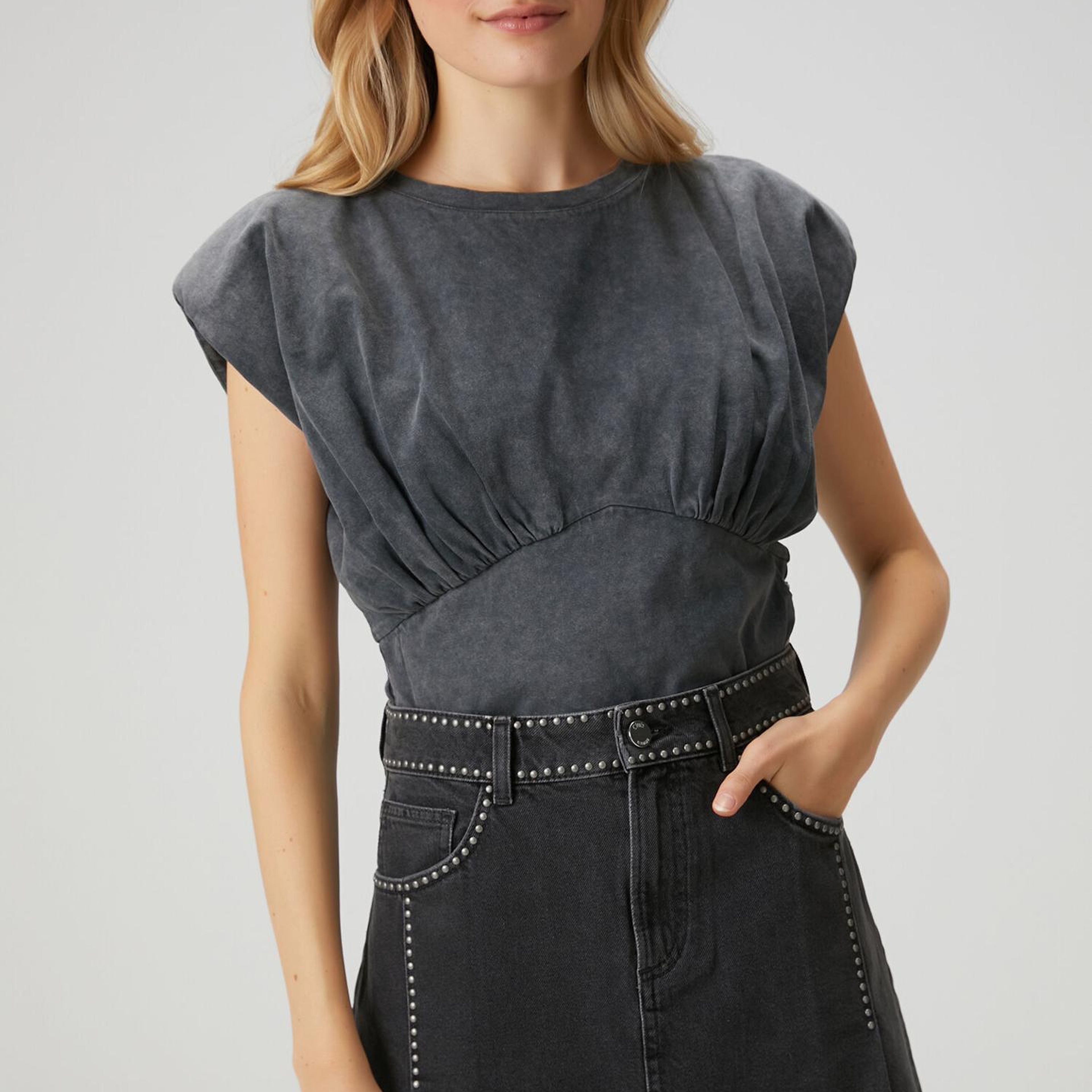 Beymen Club Kadın Antrasit Troklu Pileli Mini Denim Etek