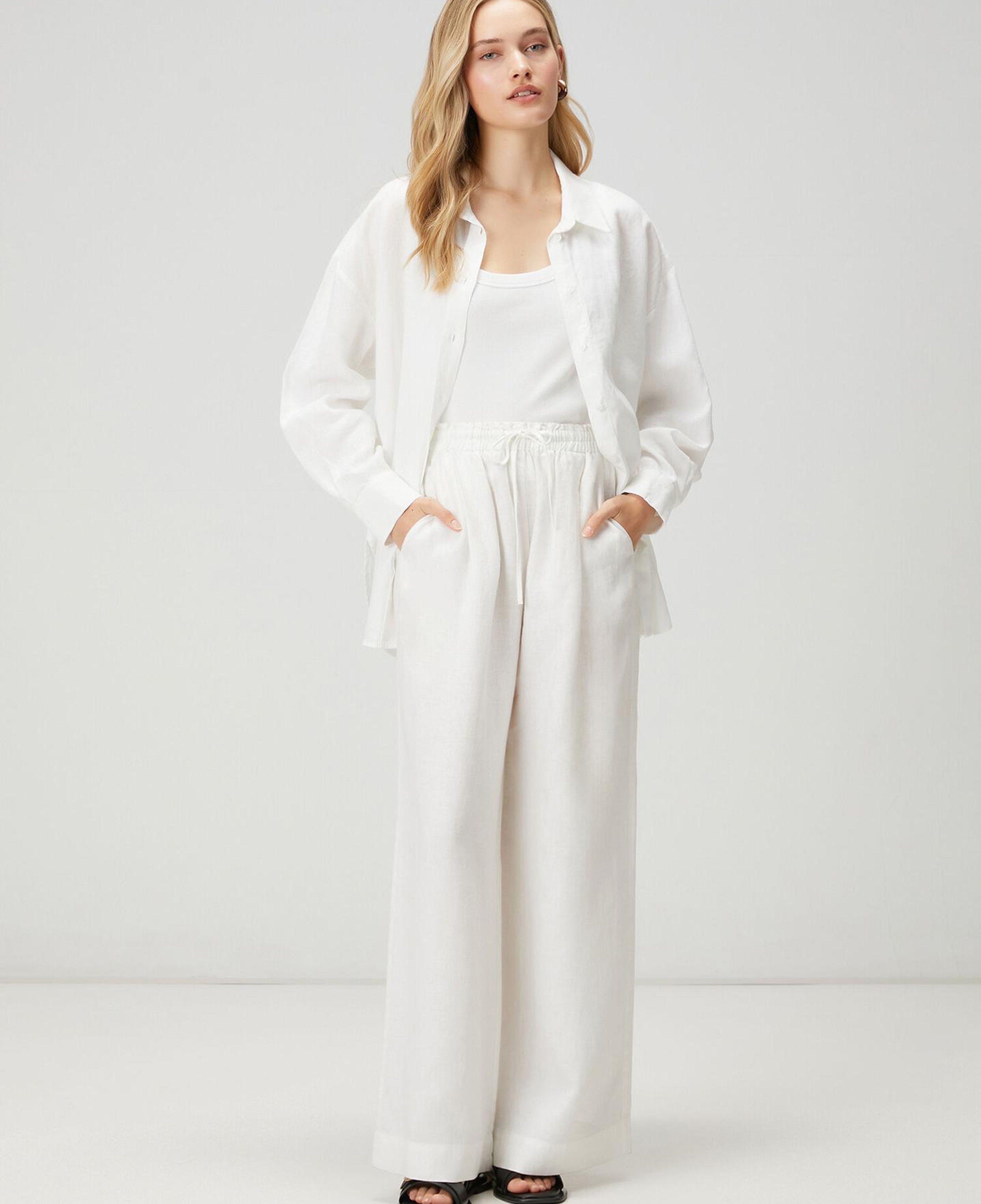 Beymen Club Kadın Oversize Kırık Beyaz Logolu Keten Gömlek