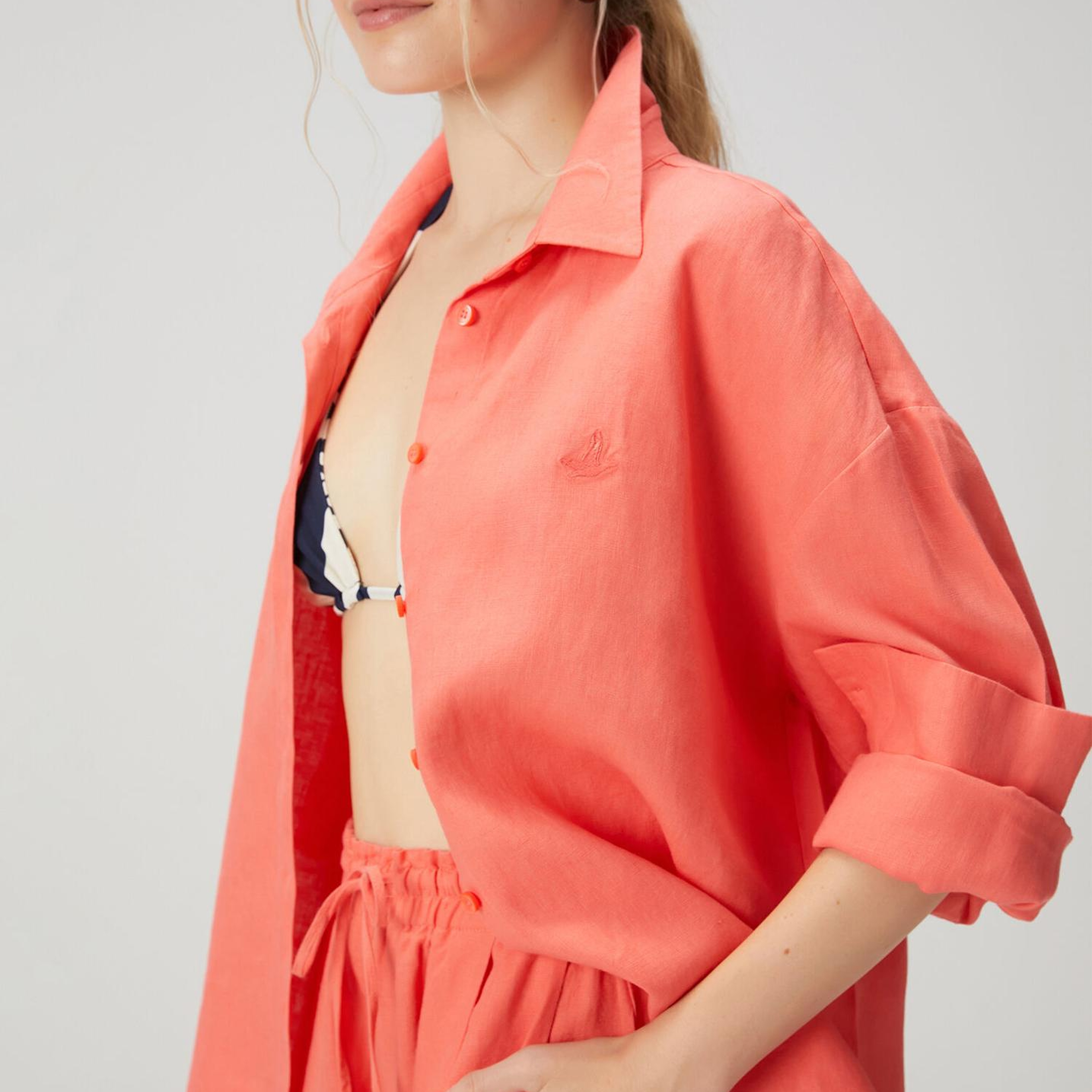 Beymen Club Kadın Oversize Somon Logolu Keten Gömlek