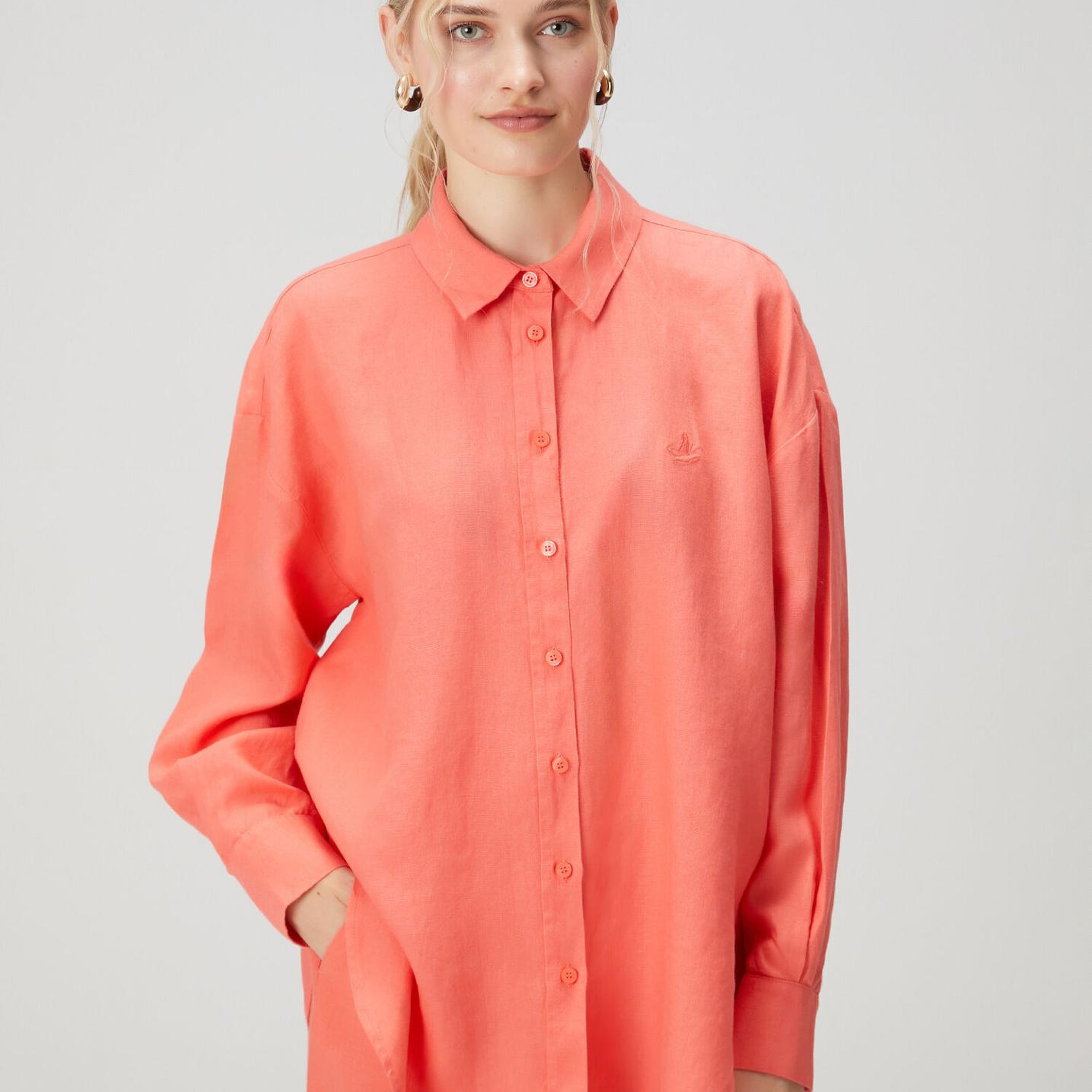 Beymen Club Kadın Oversize Somon Logolu Keten Gömlek