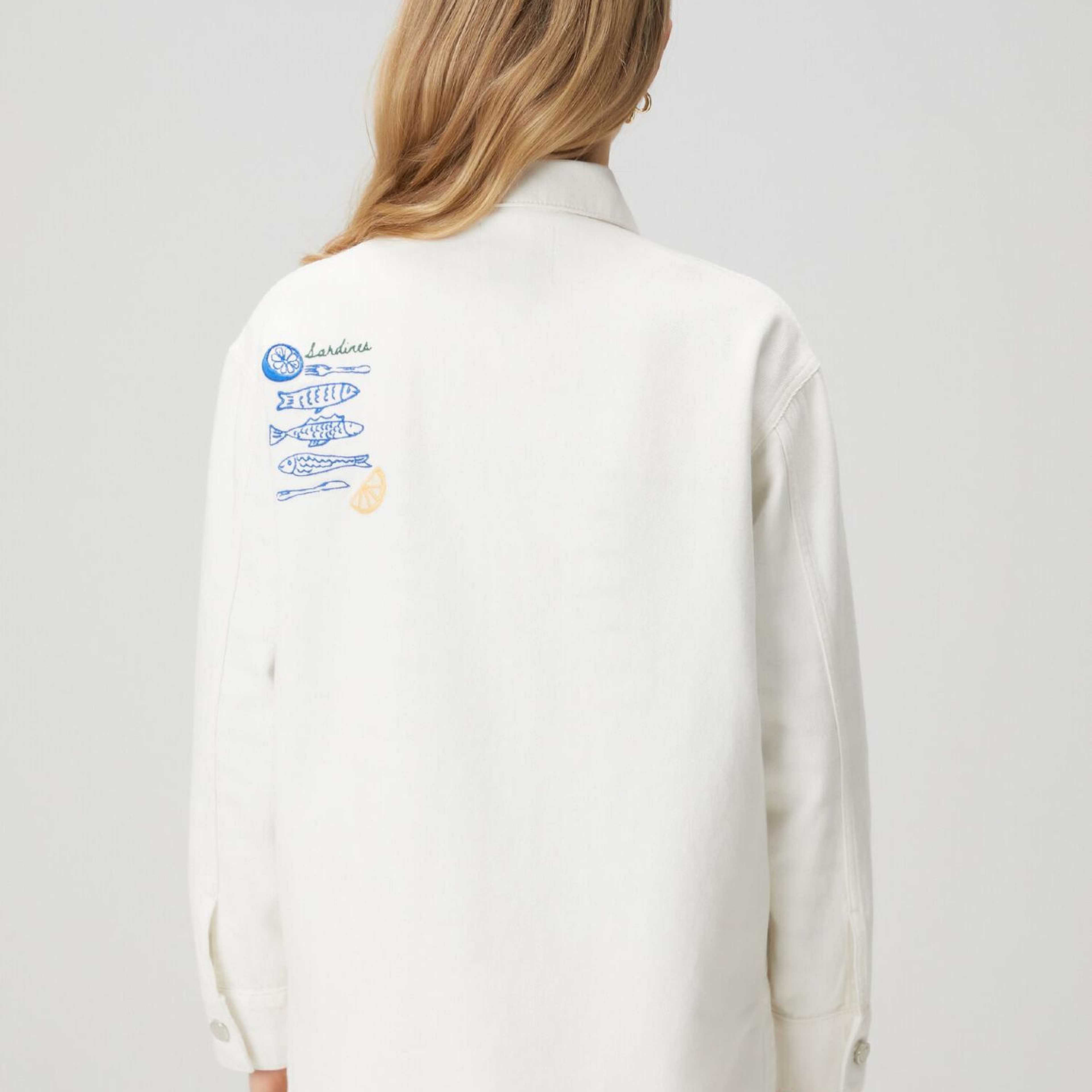 Beymen Club Kadın Oversize Kırık Beyaz Serpme Nakışlı Denim Ceket