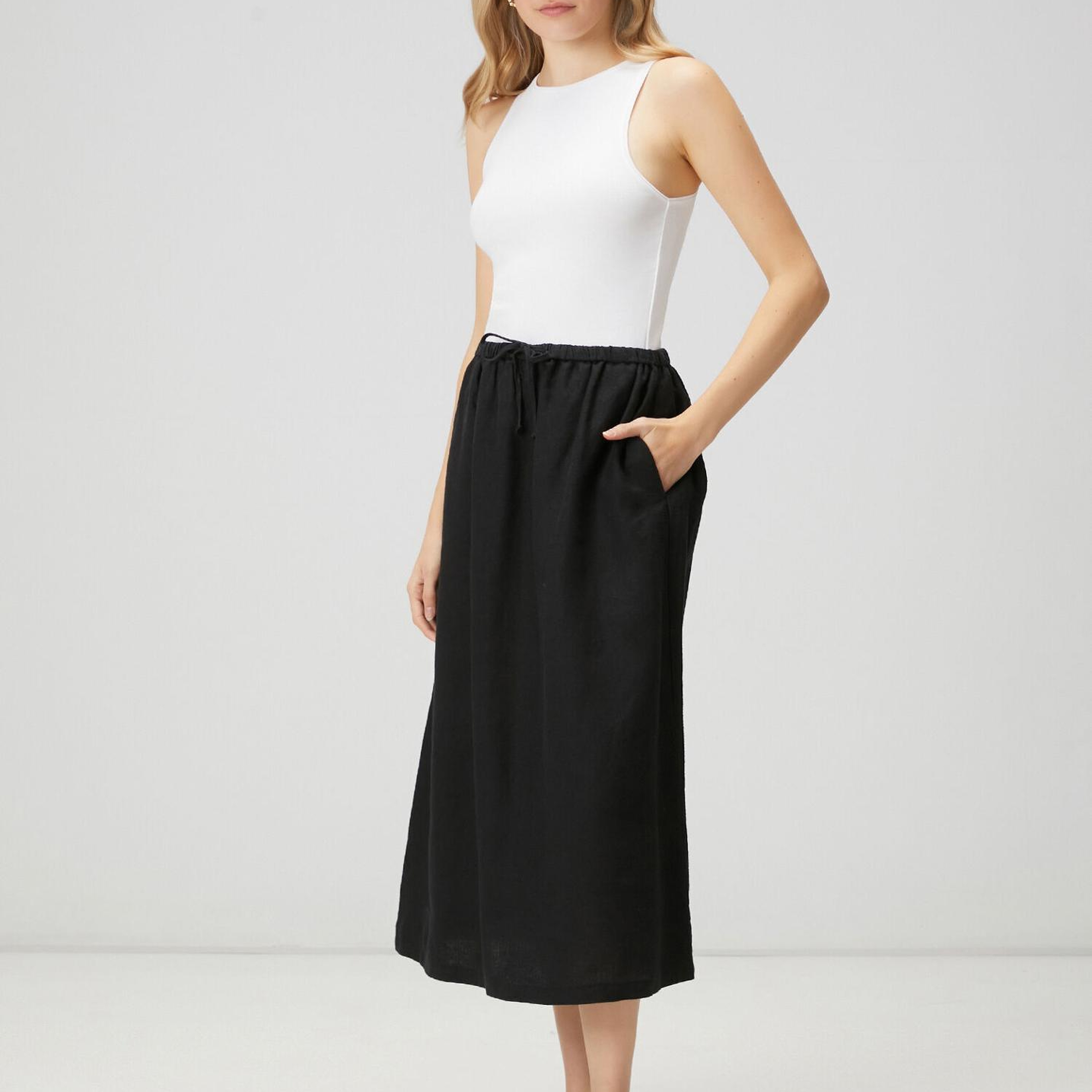 Beymen Club Kadın Siyah Bağcıklı Midi Keten Etek