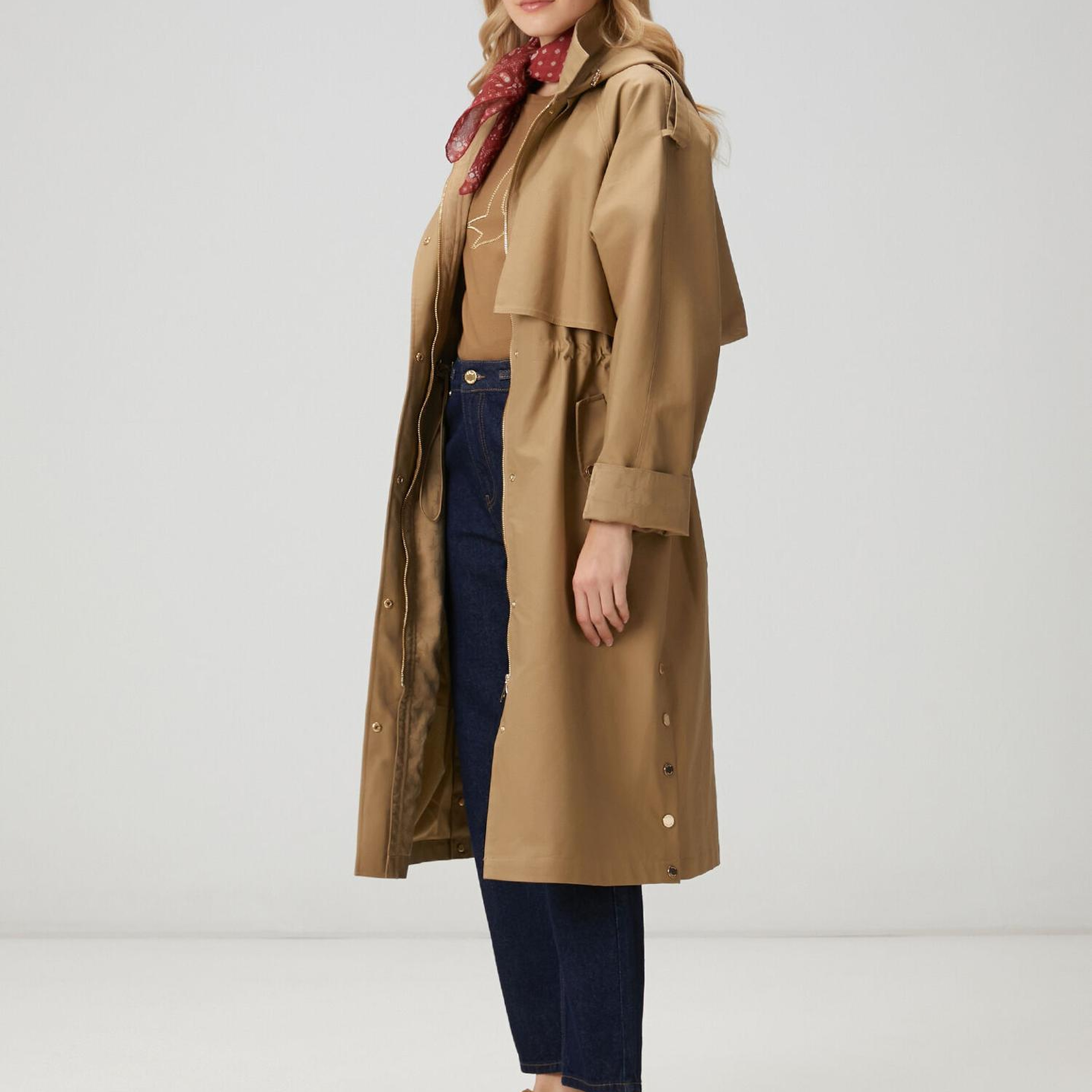 Beymen Club Kadın Açık Bej Kapüşonlu Uzun Rüzgarlık