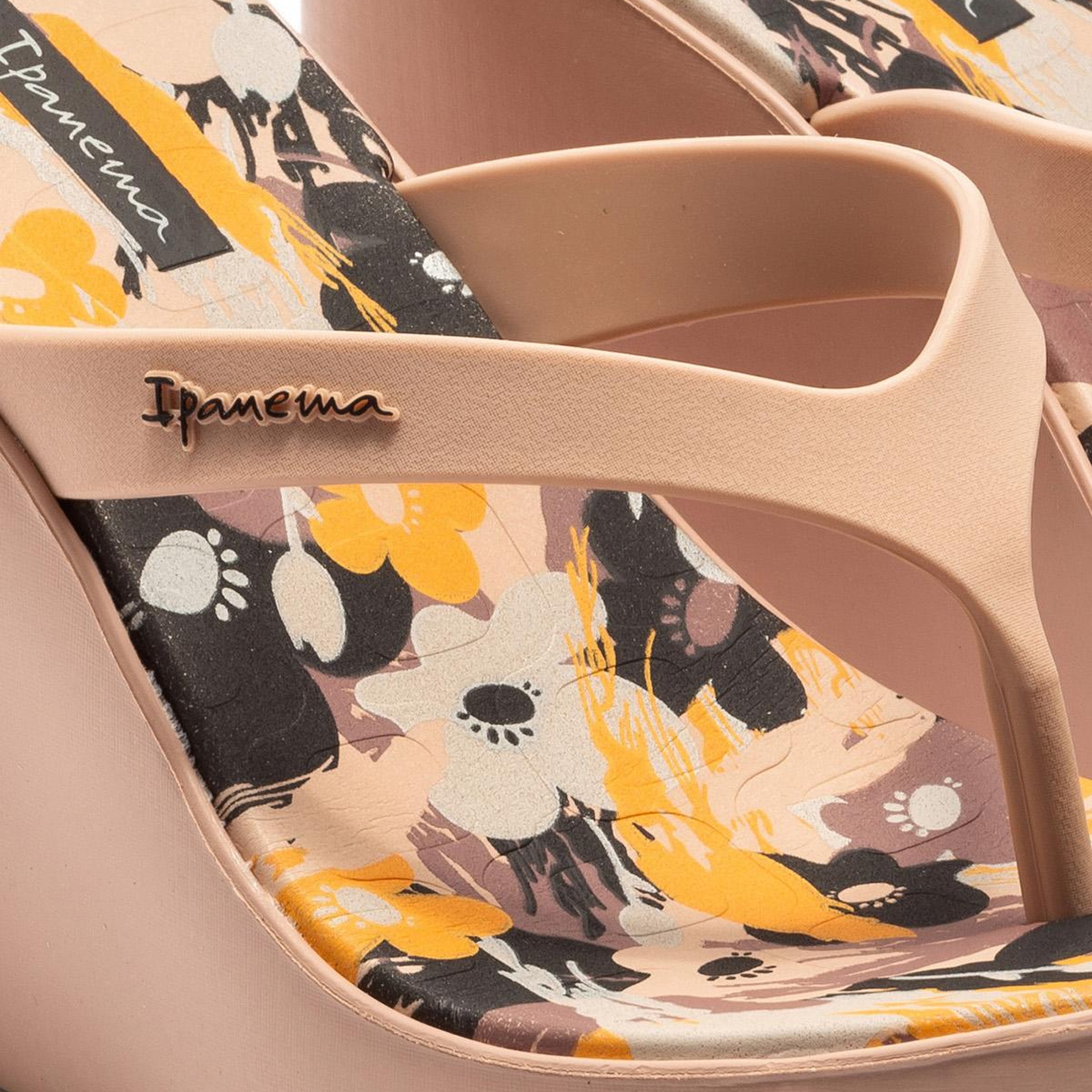 High Fashion Topuklu Kadın Parmak Arası Terlik Bej 35/40