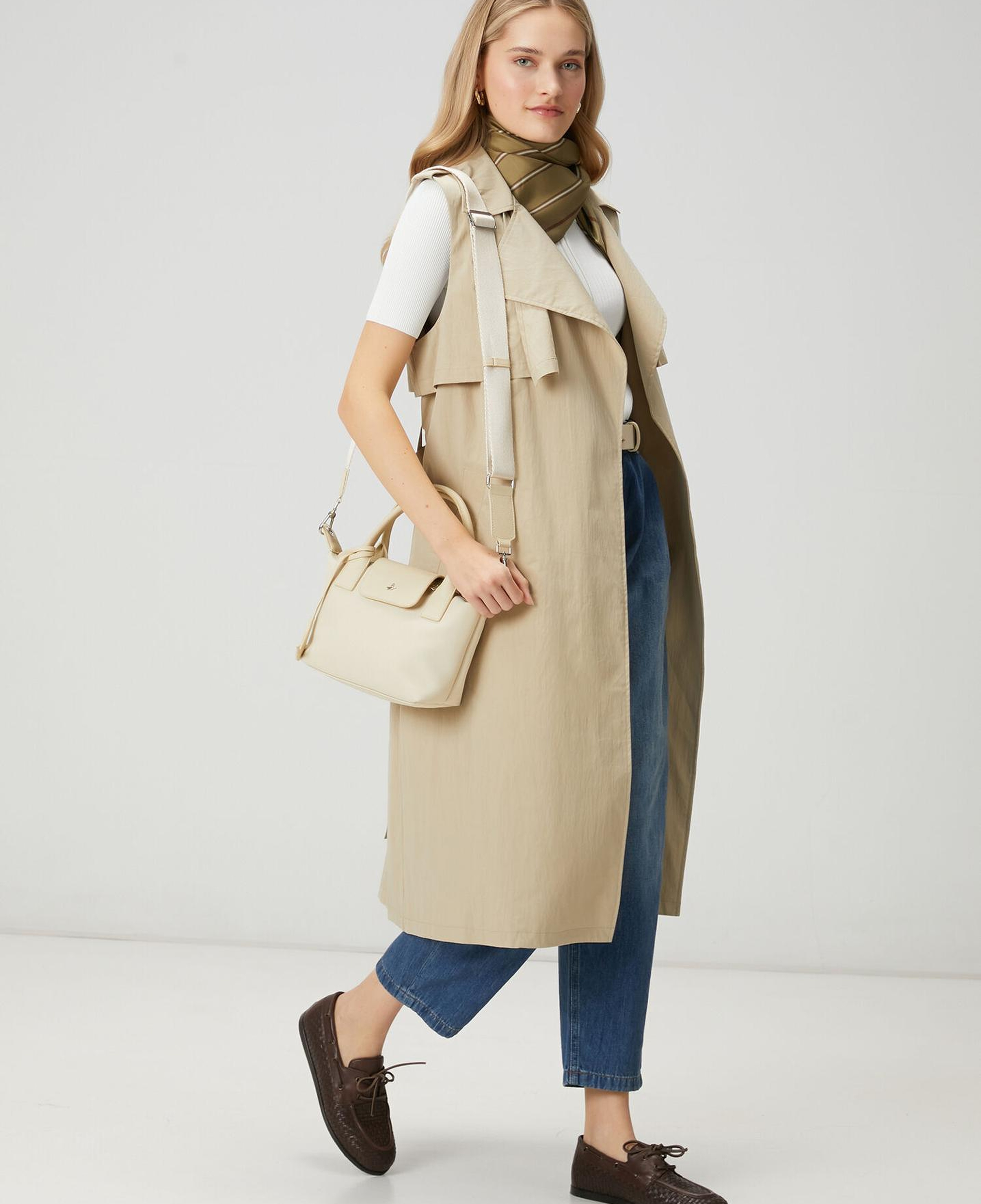 Beymen Club Kadın Bej Teknik Kumaş Uzun Yelek