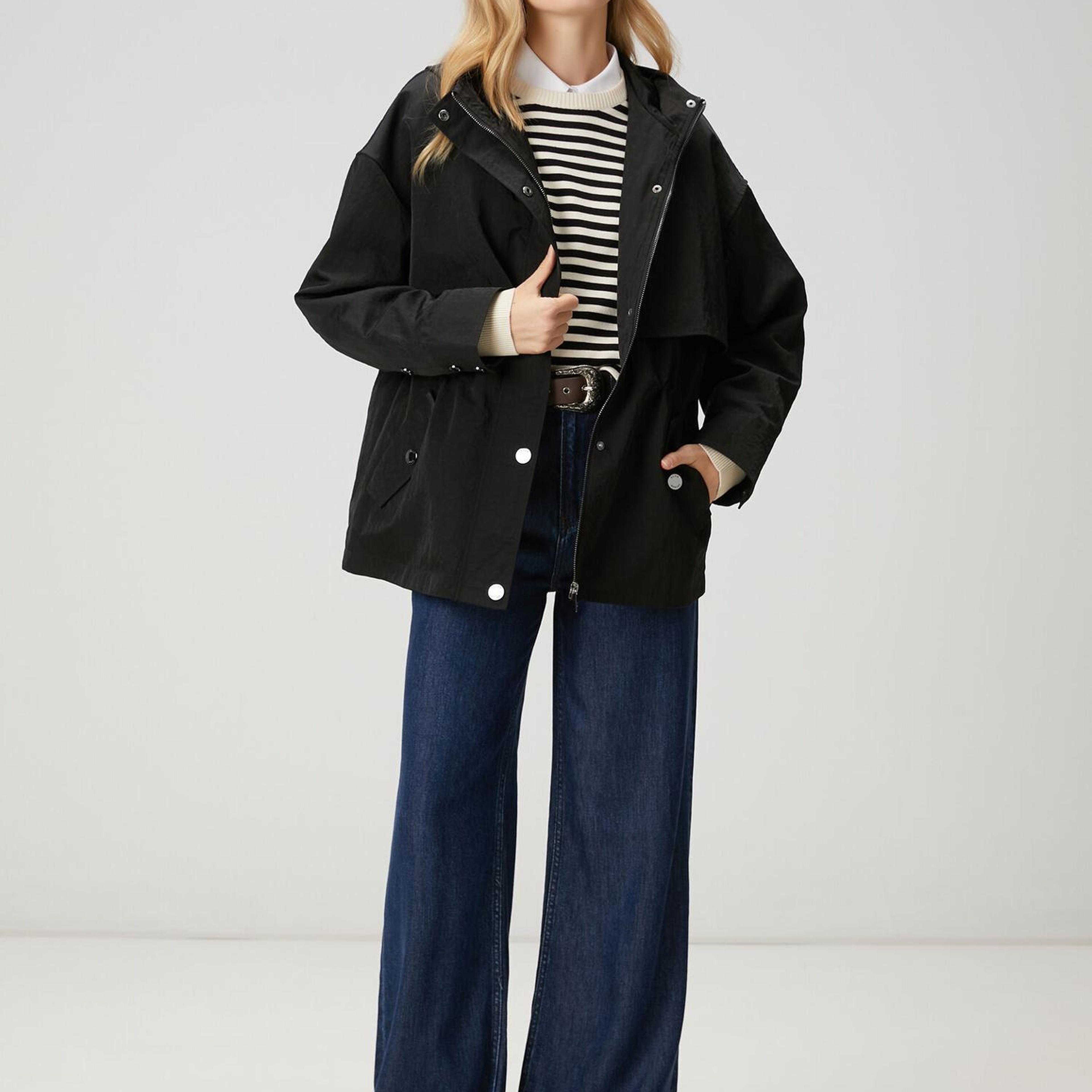 Beymen Club Kadın Siyah Kapüşonlu Mont