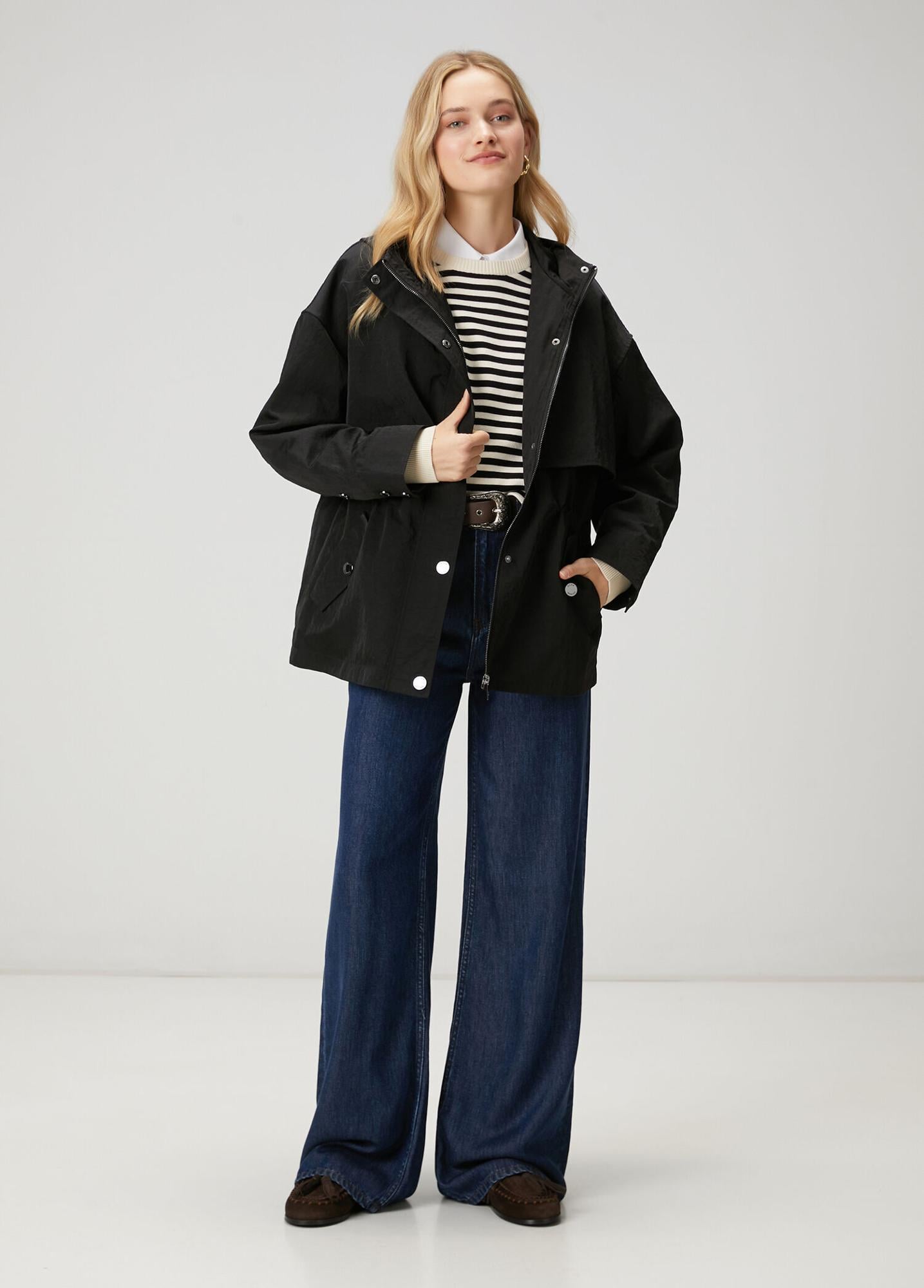 Beymen Club Kadın Siyah Kapüşonlu Mont