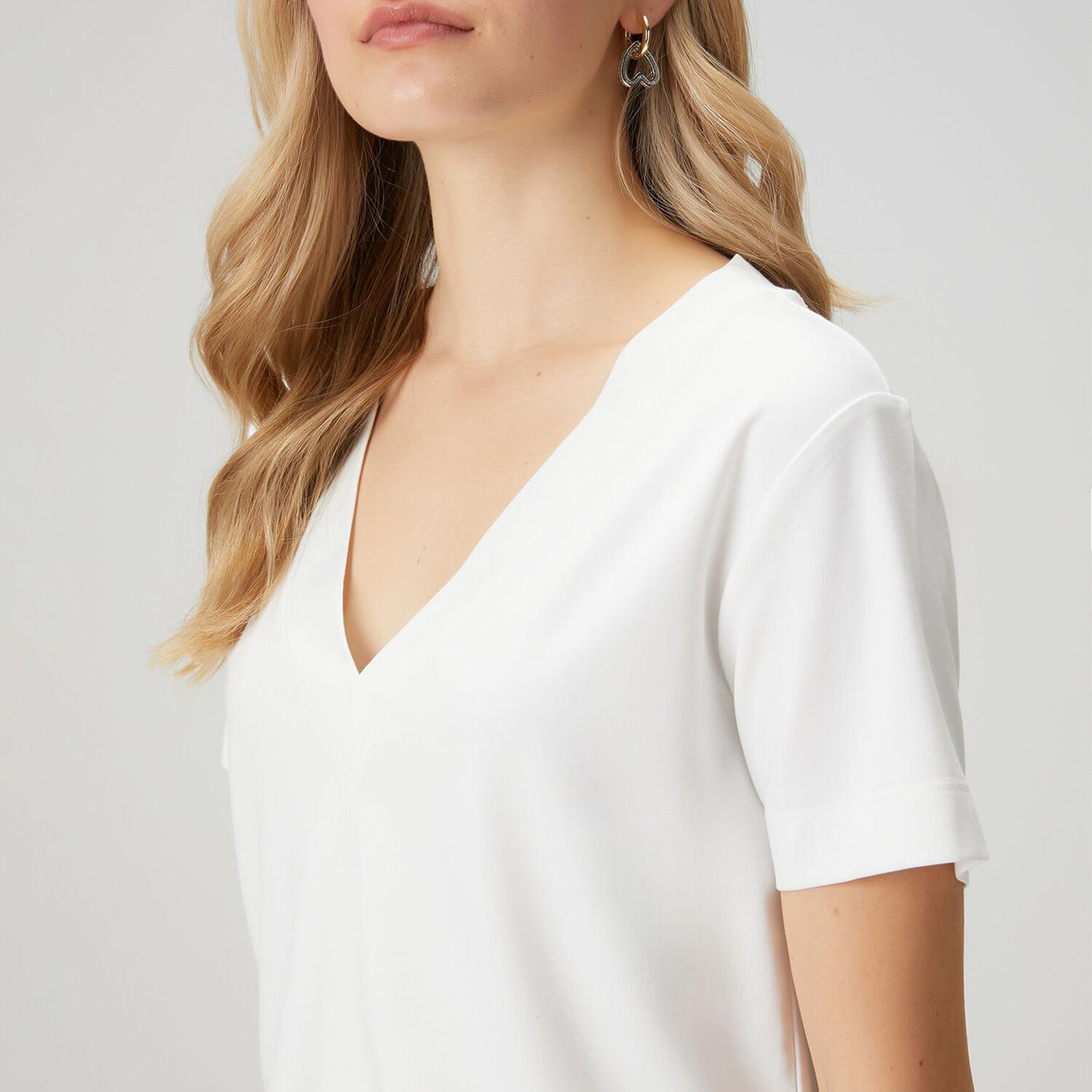 Beymen Club Kadın Kırık Beyaz Yanı Yırtmaçlı Basic T-shirt