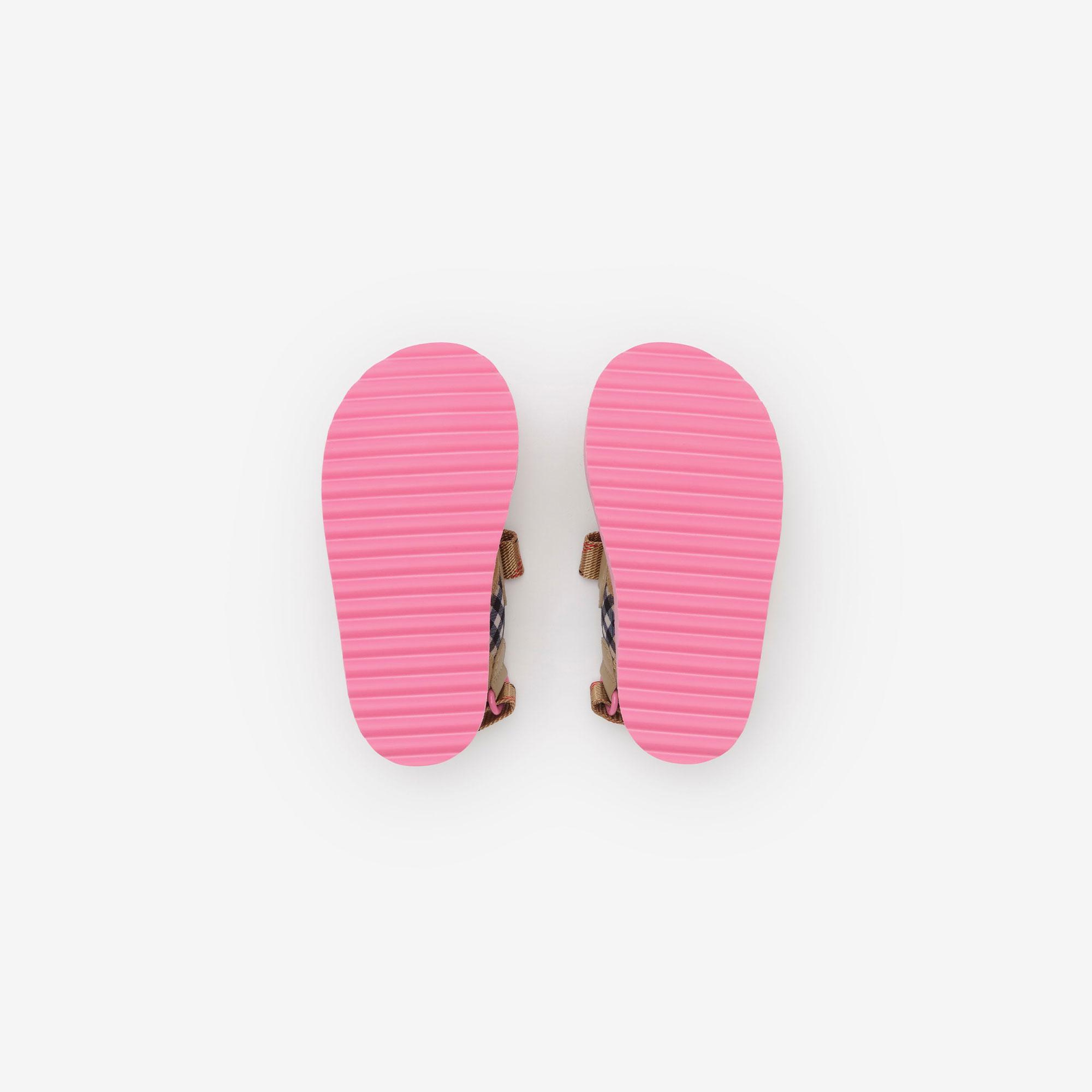 Burberry Check Çocuk Pembe Sandalet