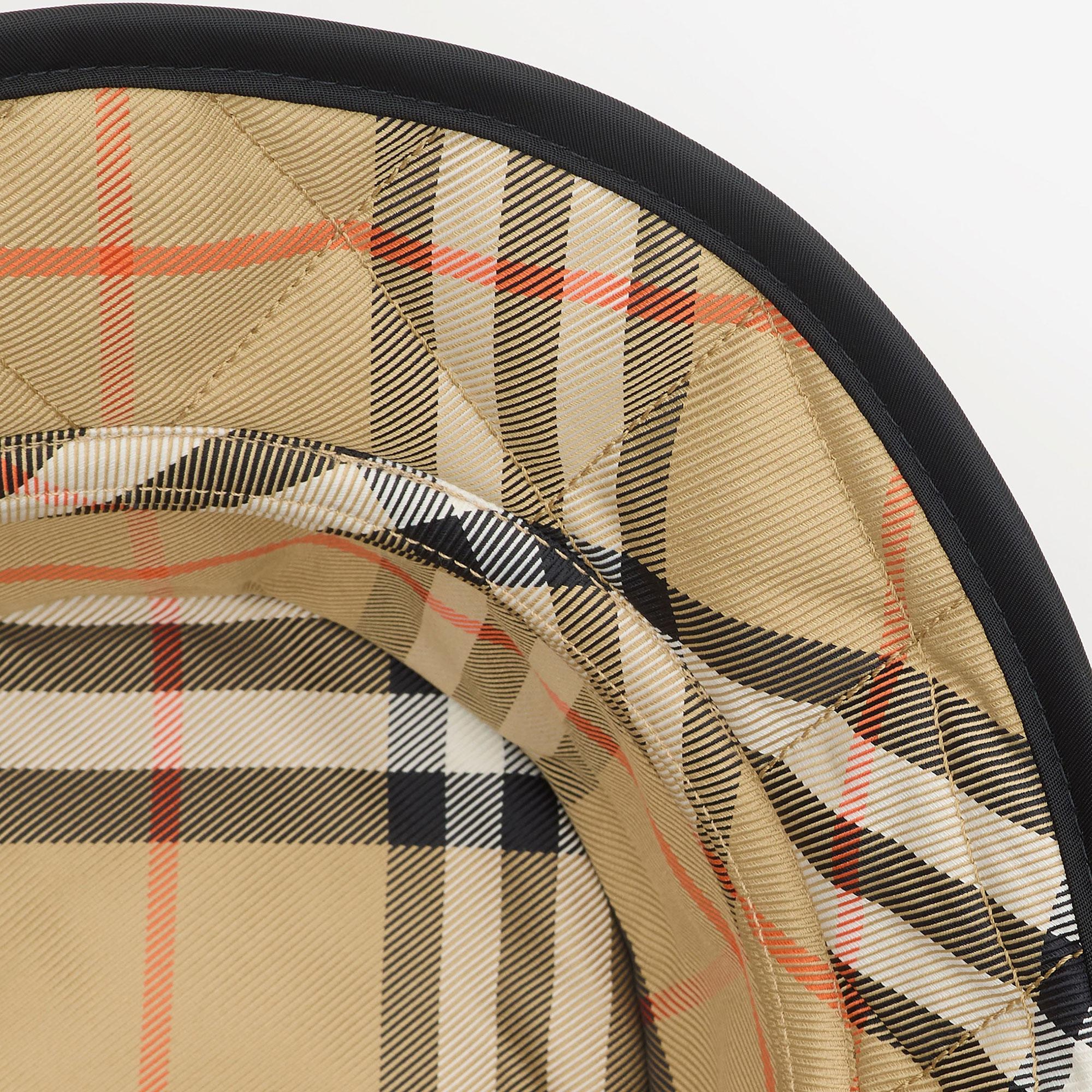 Burberry Quilted Horseshoe Bucket Erkek Siyah Şapka