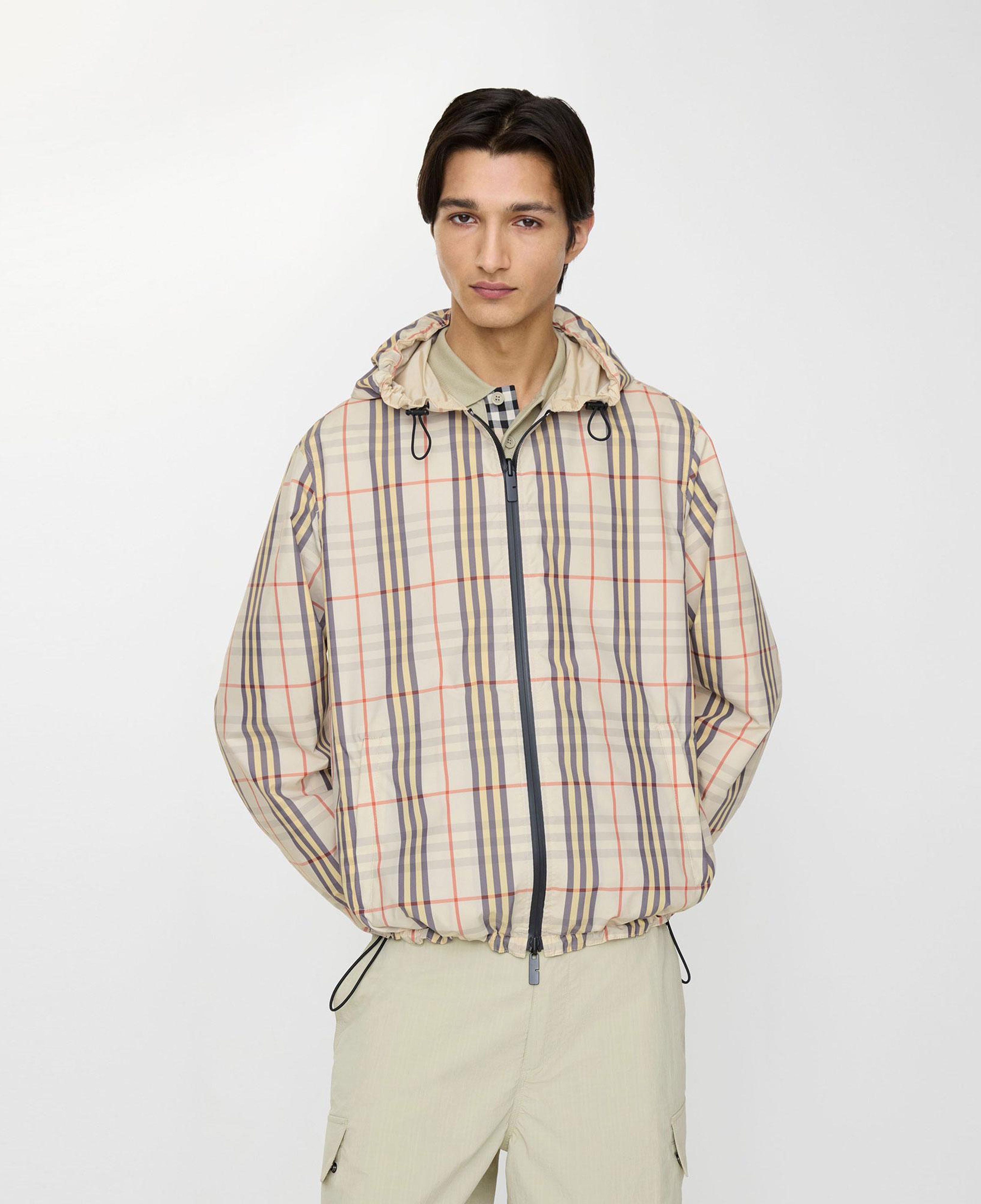 Burberry Reversible Check Hooded Erkek Bej Mont