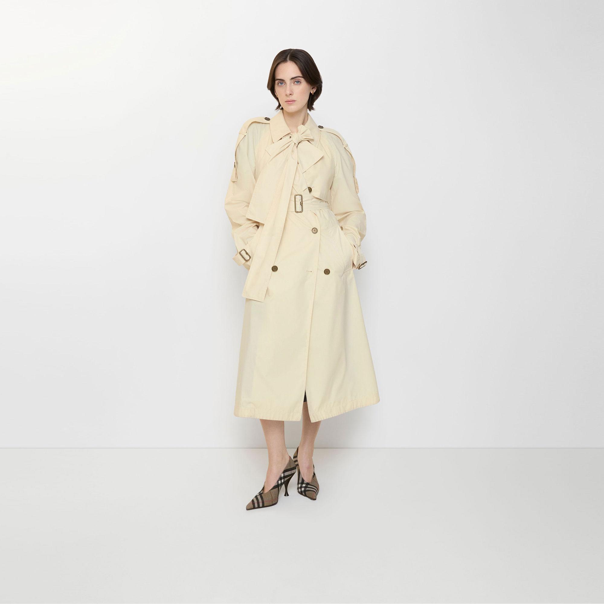 Burberry Trerose Kadın Krem Pardesü