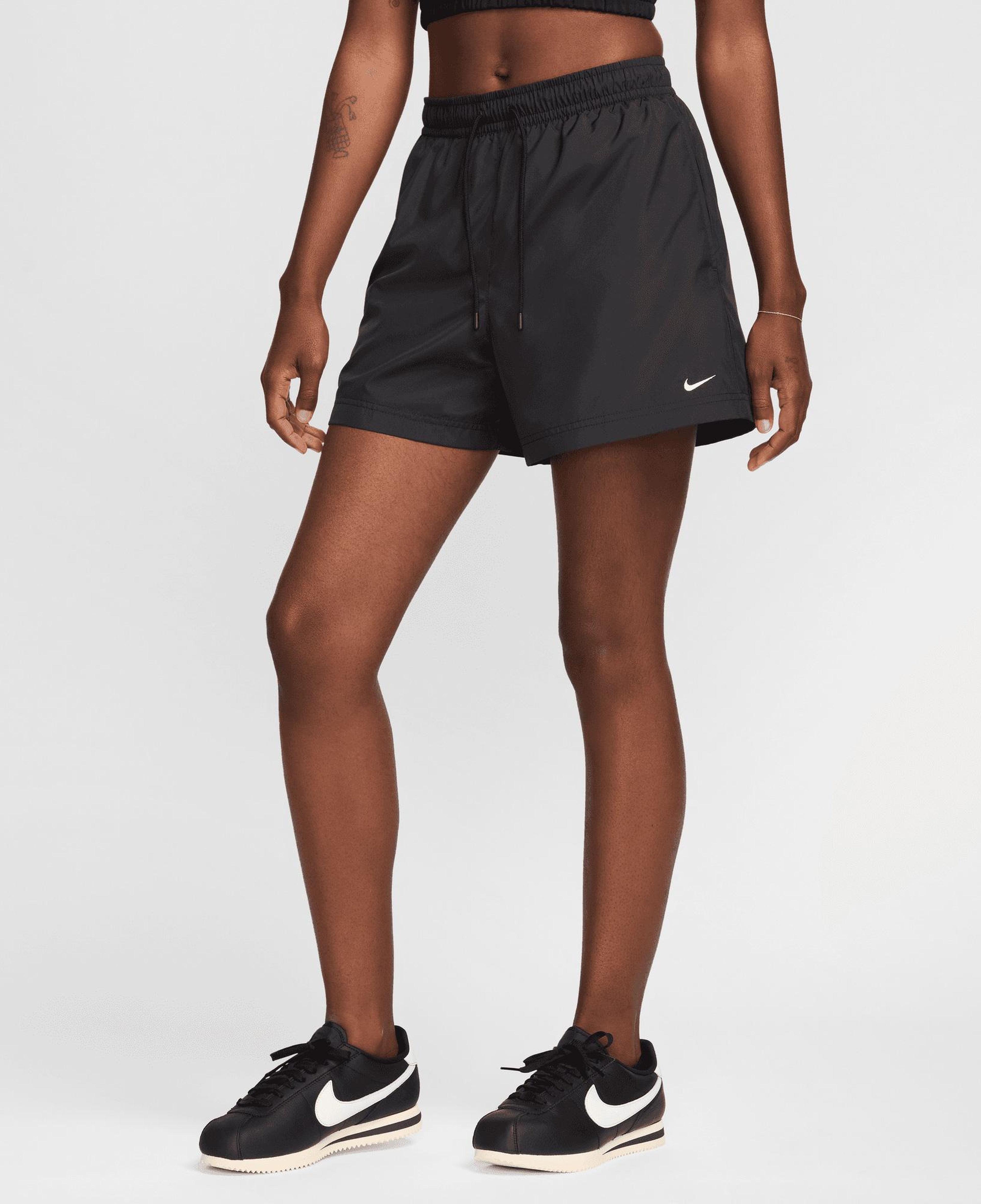 Nike Sportswear Classic Essential Wovens Kadın Siyah Şort