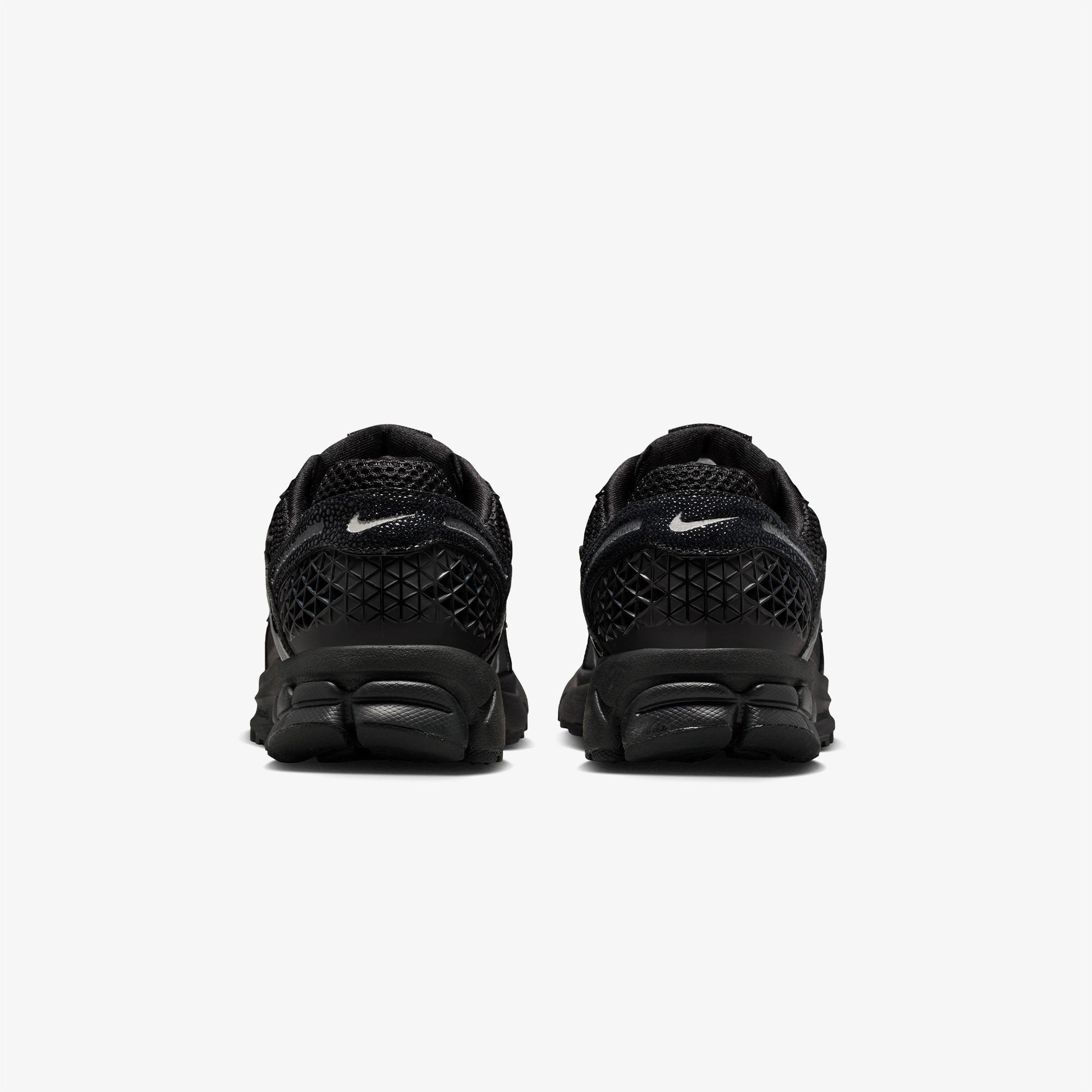 Nike Zoom Vomero 5 Kadın Siyah Spor Ayakkabı