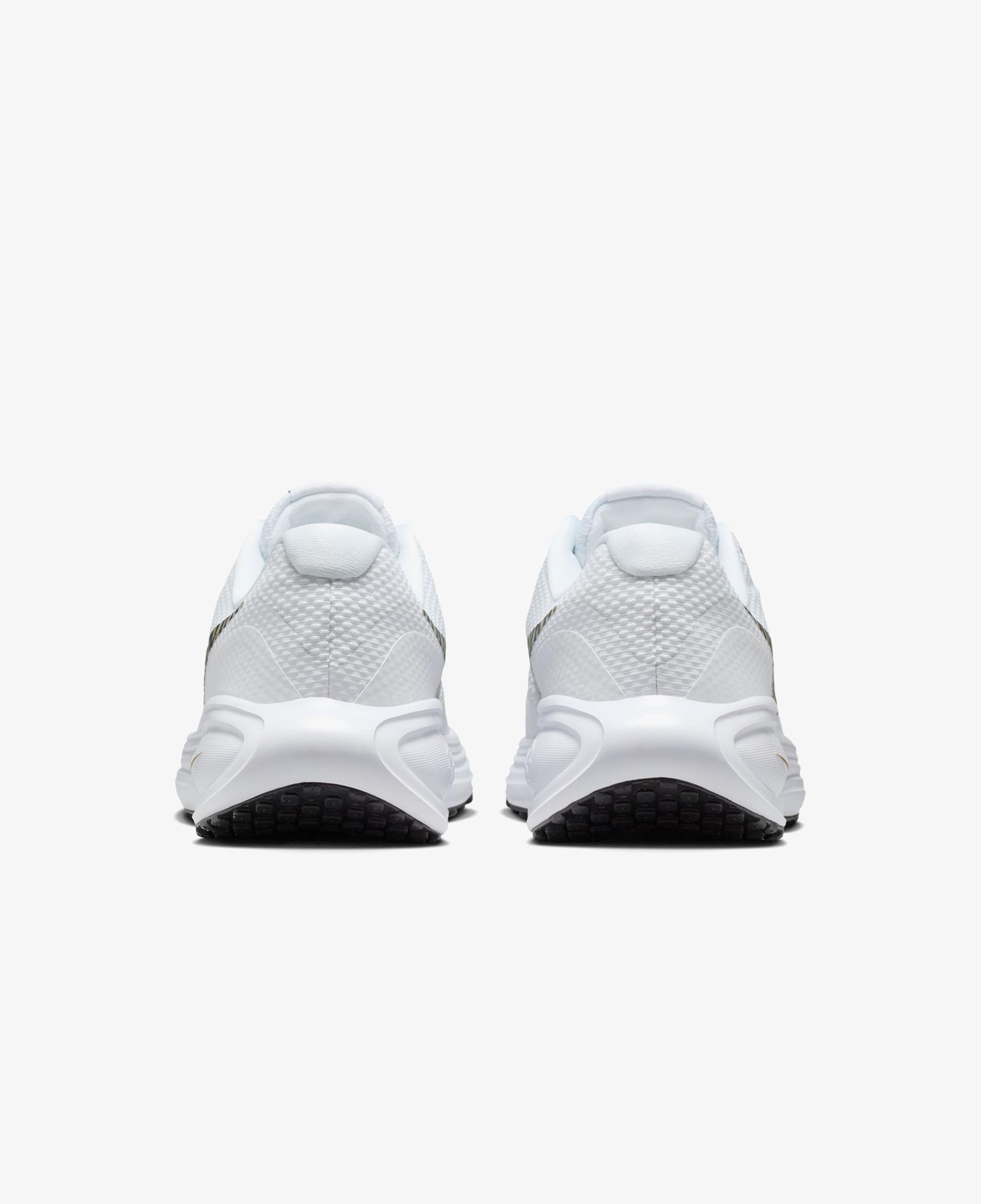 Nike Revolution 8 Kadın Beyaz Koşu Ayakkabısı