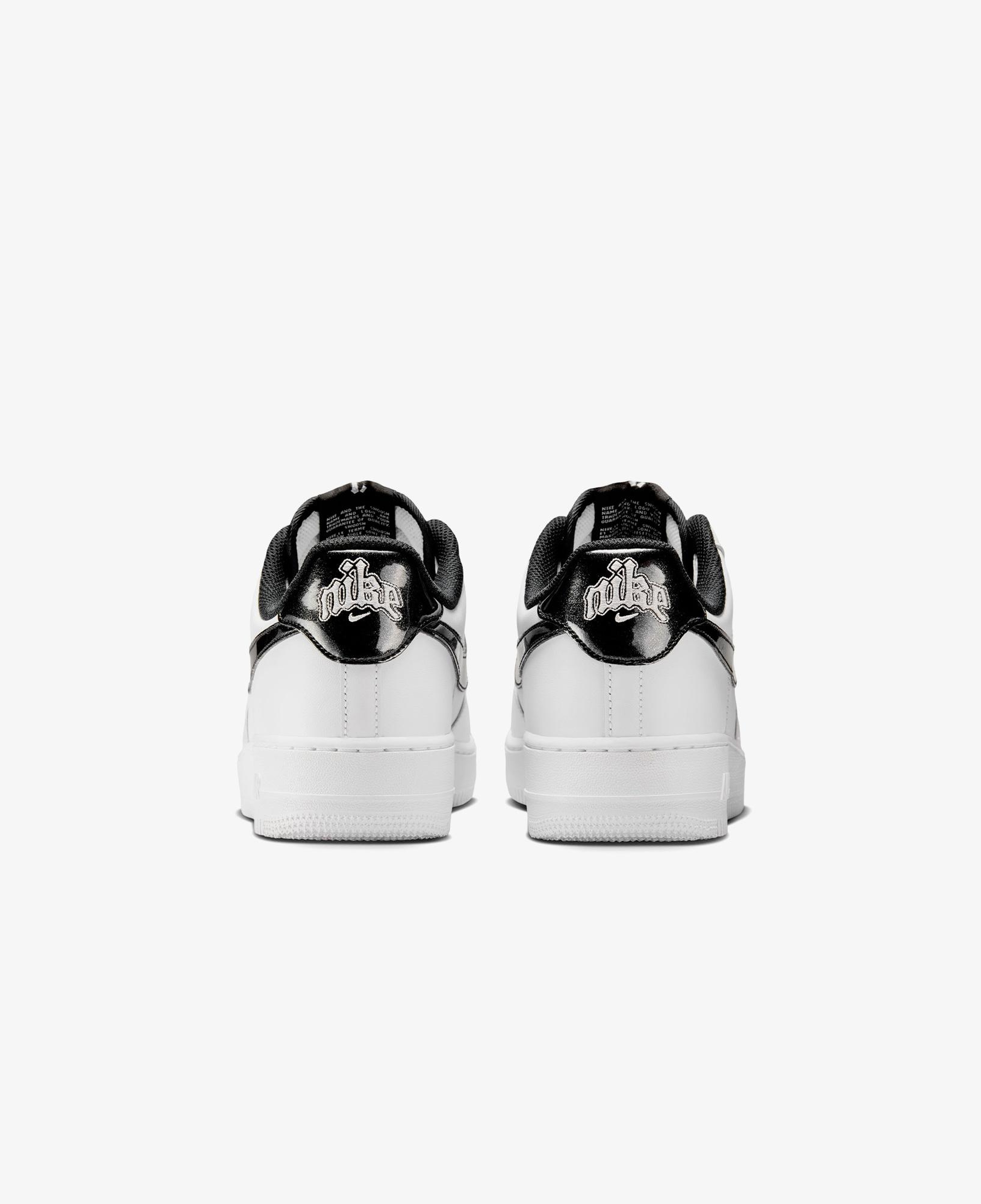 Nike Air Force 1 '07 LV8 Erkek Beyaz Spor Ayakkabı