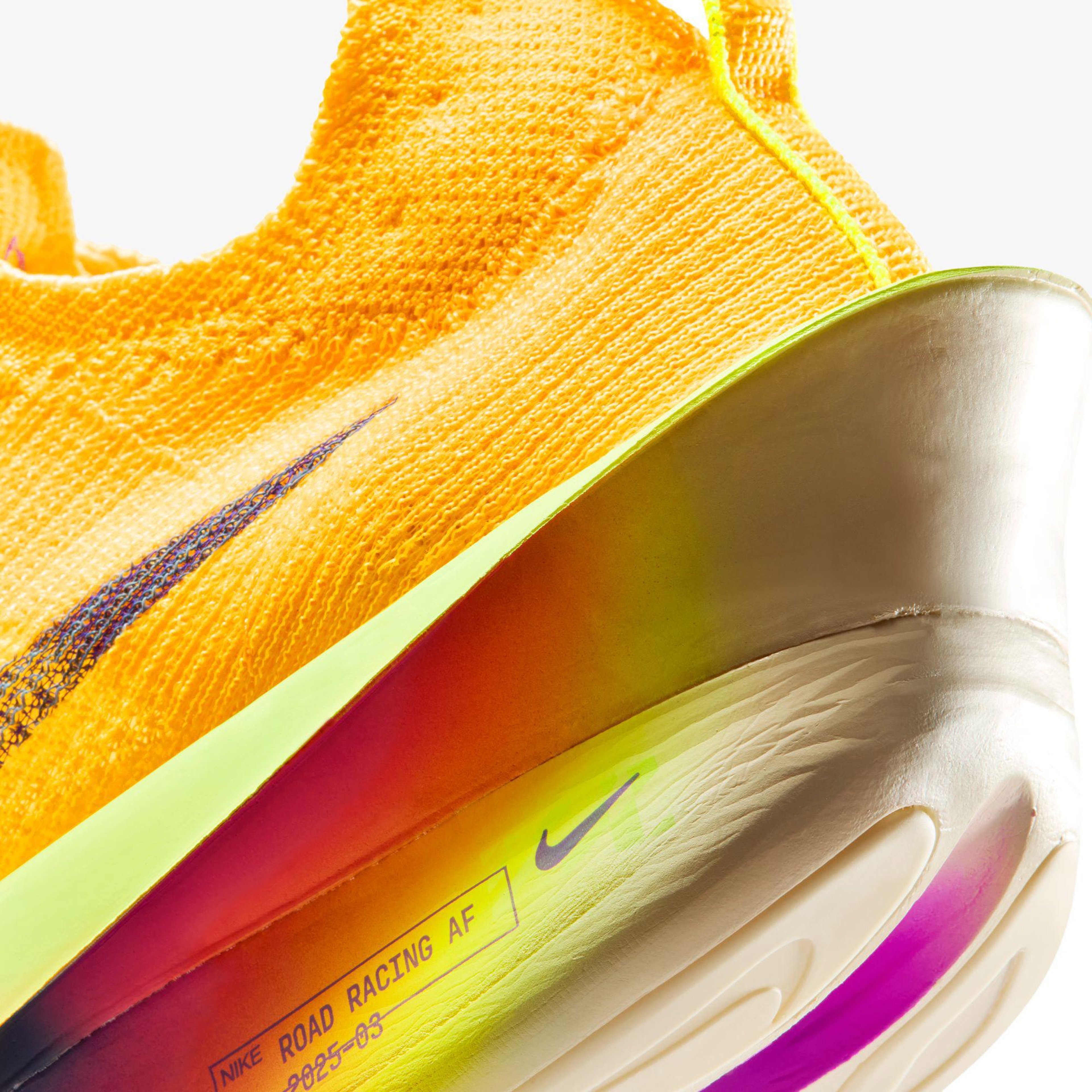 Nike Air Zoom Alphafly 3 Erkek Turuncu Spor Ayakkabı