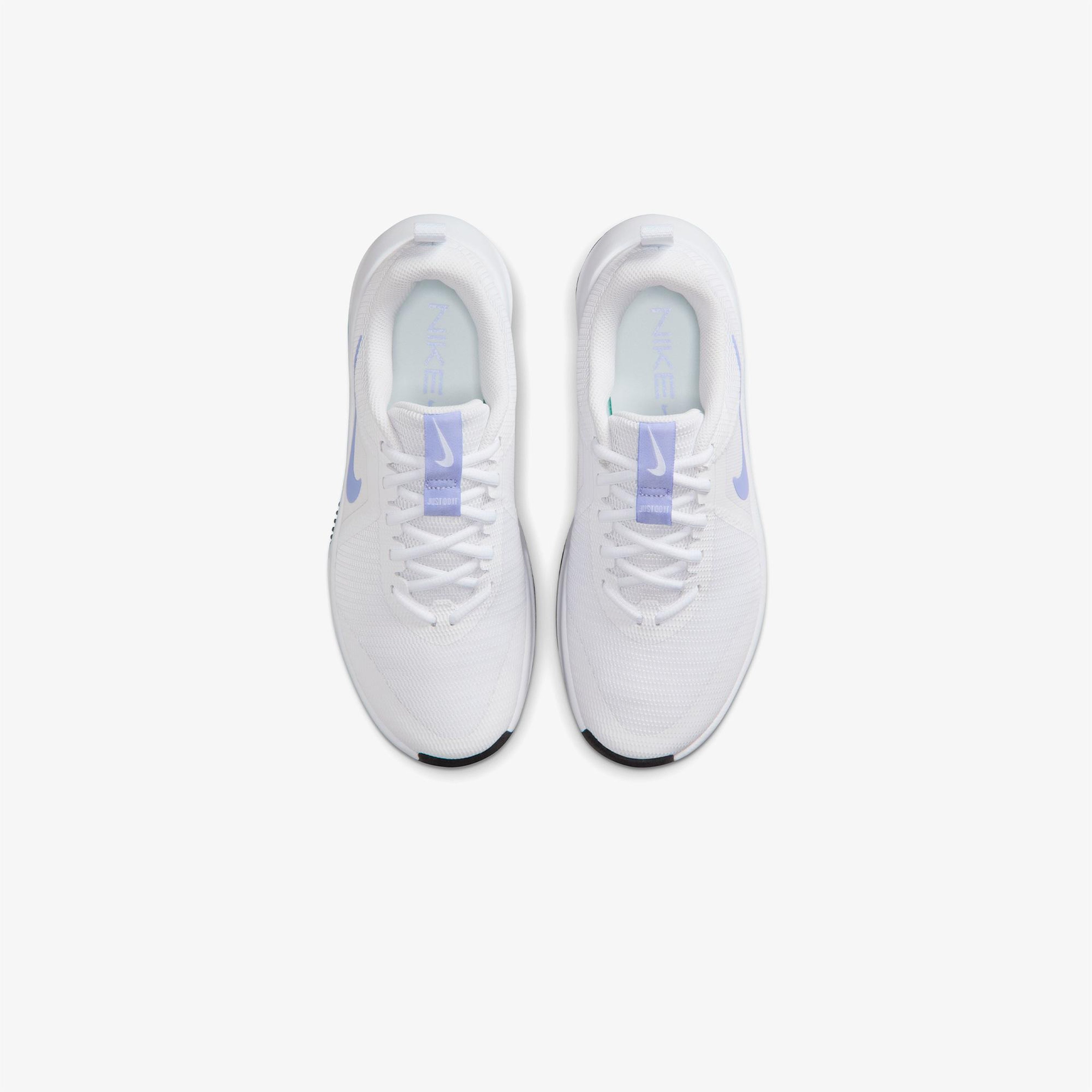 Nike MC Trainer 3 Kadın Beyaz Spor Ayakkabı