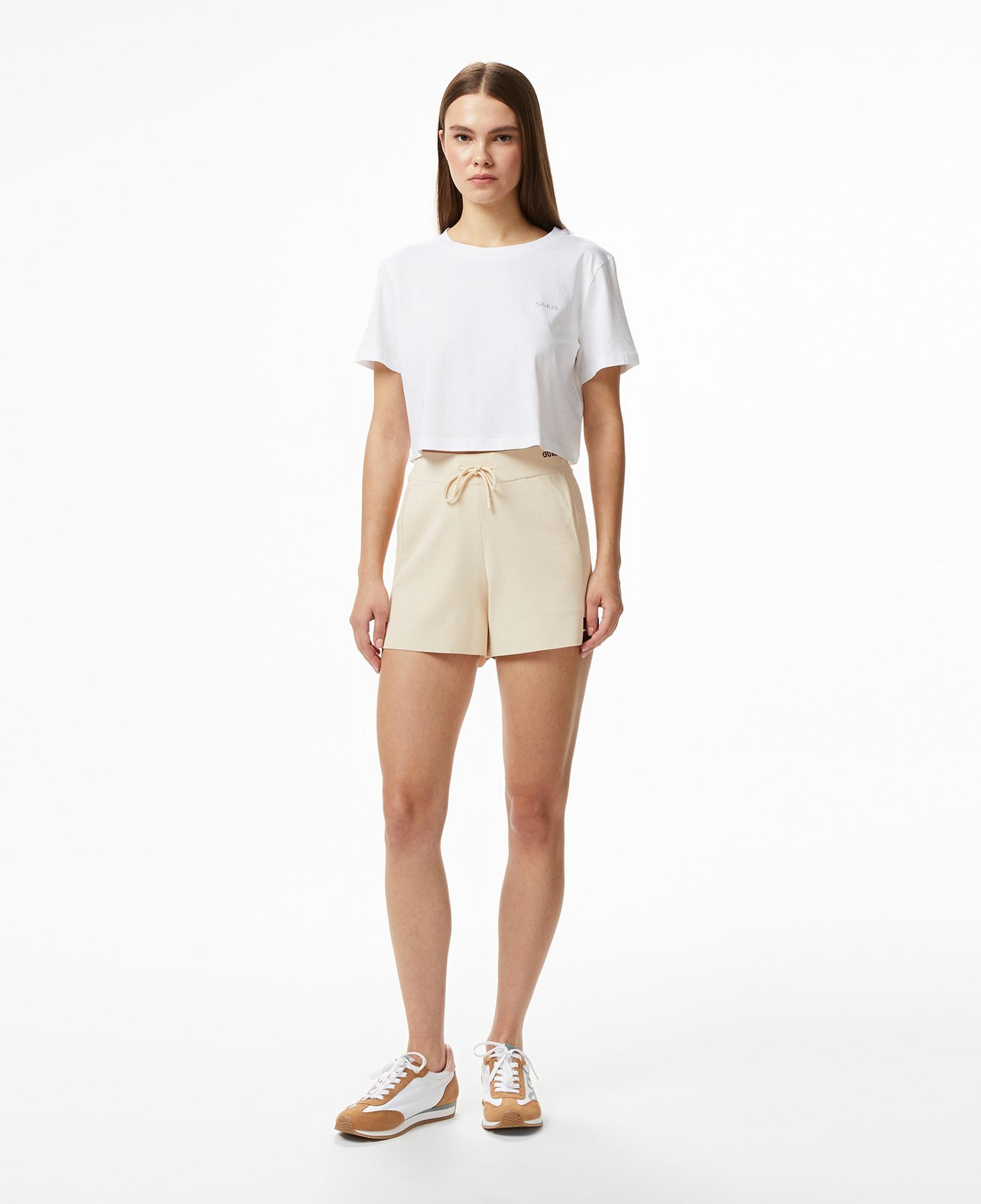 Guess Selene Aktif Boxy Fit Kadın Beyaz T-Shirt