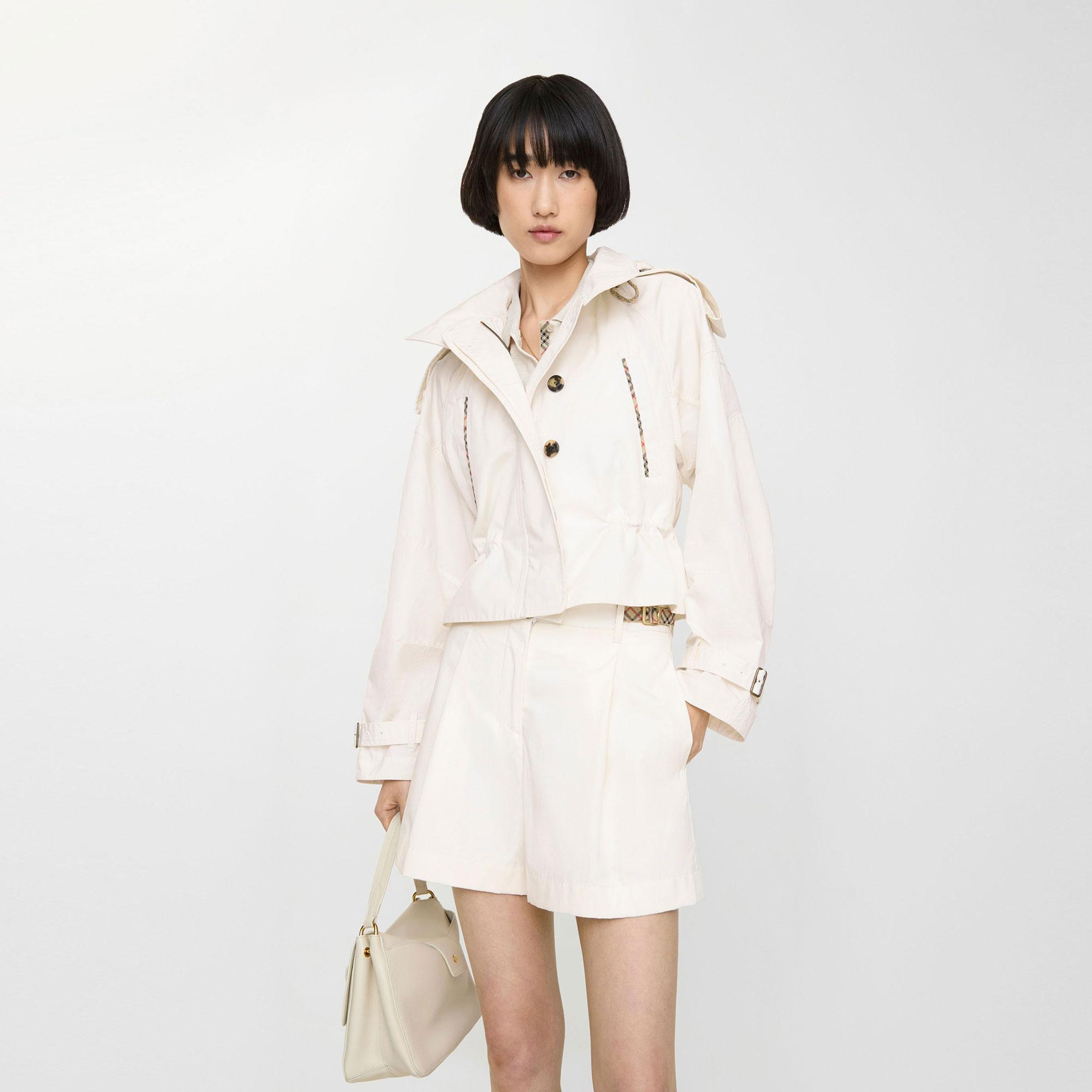 Burberry Kadın Beyaz Şort